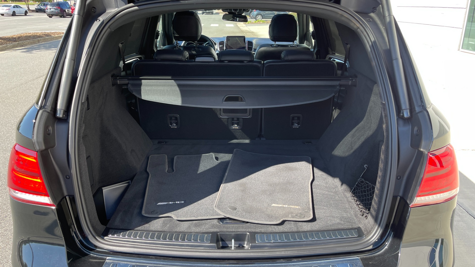 Used 2019 Mercedes-Benz GLE AMG GLE 43 / PREMIUM 2 PACKAGE / 21IN WHEELS / PANORAMIC SUNROOF / PIANO BL for sale $50,995 at Formula Imports in Charlotte NC 28227 37