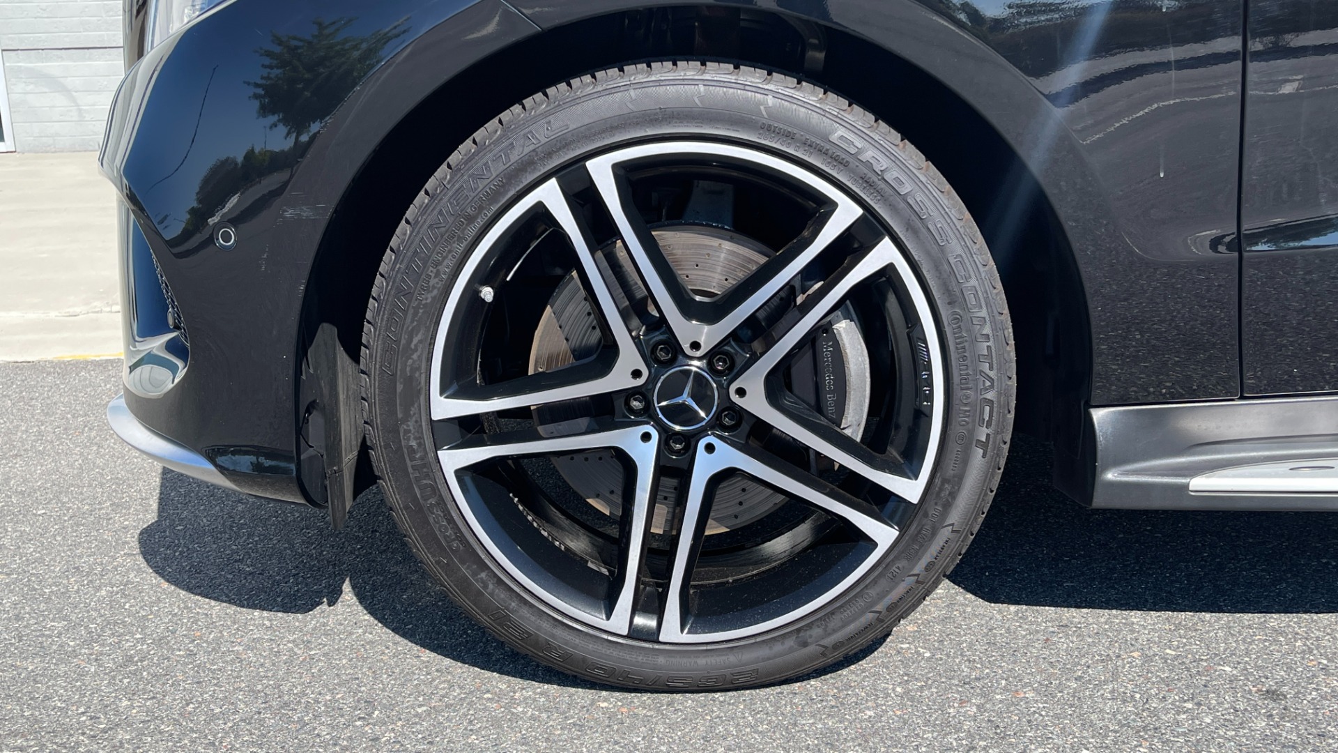 Used 2019 Mercedes-Benz GLE AMG GLE 43 / PREMIUM 2 PACKAGE / 21IN WHEELS / PANORAMIC SUNROOF / PIANO BL for sale $50,995 at Formula Imports in Charlotte NC 28227 43