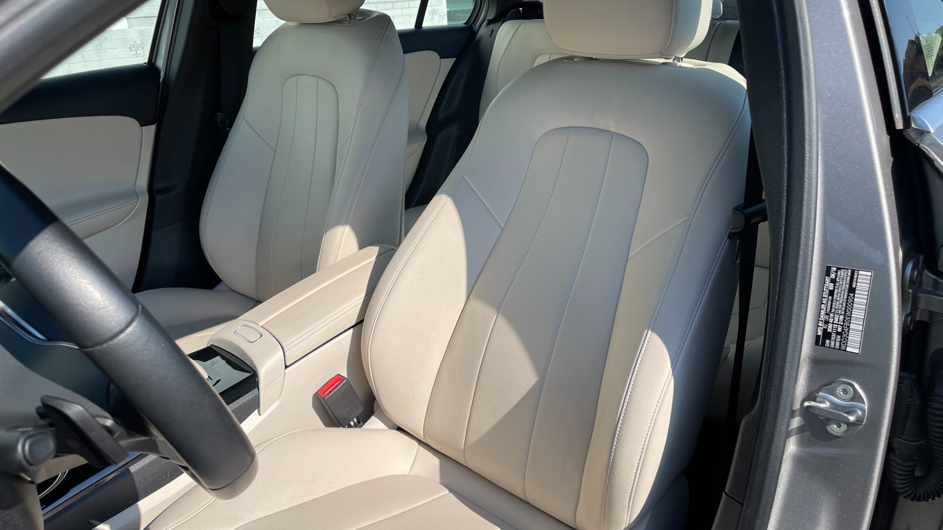 Used 2019 Mercedes-Benz A-Class A220 / PREMIUM / AMBIENT LIGHTING / BLIND SPOT / WIRELESS CHARGING for sale Sold at Formula Imports in Charlotte NC 28227 11