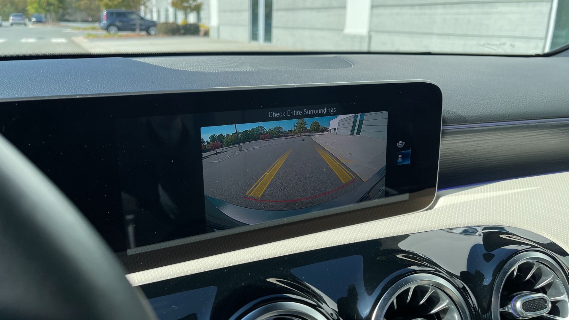 Used 2019 Mercedes-Benz A-Class A220 / PREMIUM / AMBIENT LIGHTING / BLIND SPOT / WIRELESS CHARGING for sale Sold at Formula Imports in Charlotte NC 28227 31
