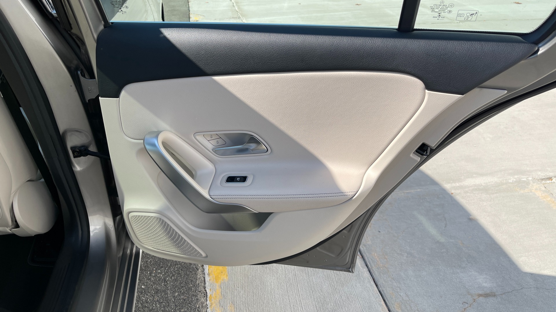 Used 2019 Mercedes-Benz A-Class A220 / PREMIUM / AMBIENT LIGHTING / BLIND SPOT / WIRELESS CHARGING for sale Sold at Formula Imports in Charlotte NC 28227 36