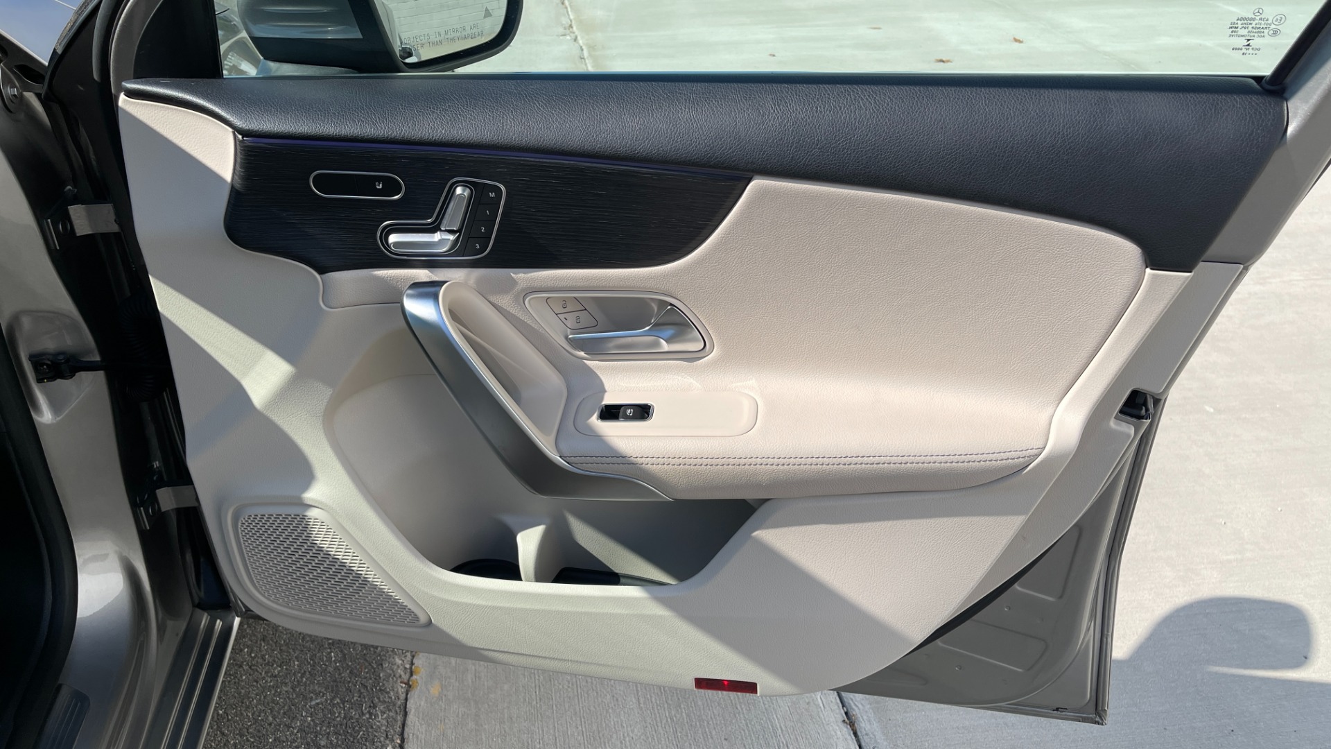Used 2019 Mercedes-Benz A-Class A220 / PREMIUM / AMBIENT LIGHTING / BLIND SPOT / WIRELESS CHARGING for sale Sold at Formula Imports in Charlotte NC 28227 38
