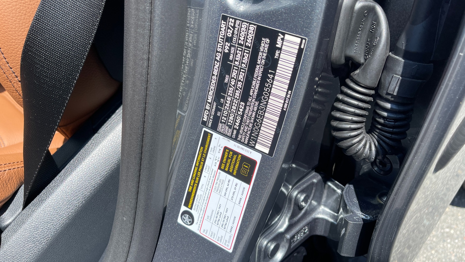 Used 2022 Mercedes-Benz GLC AMG GLC 43 / CARBON FIBER / HEADS UP DISPLAY / ADVANCED SOUND / AMG EXHAUST for sale Sold at Formula Imports in Charlotte NC 28227 32