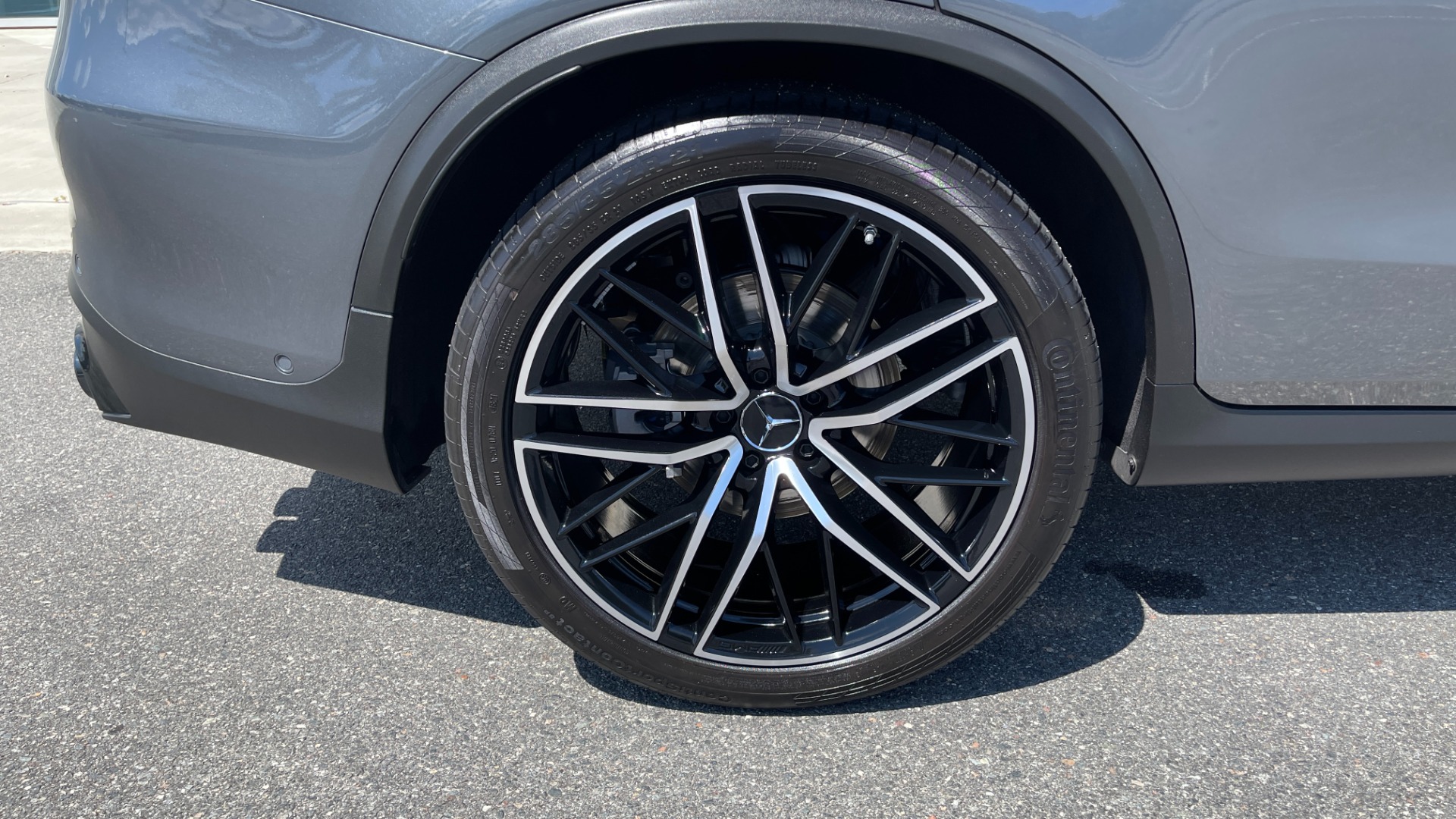 Used 2022 Mercedes-Benz GLC AMG GLC 43 / CARBON FIBER / HEADS UP DISPLAY / ADVANCED SOUND / AMG EXHAUST for sale Sold at Formula Imports in Charlotte NC 28227 49