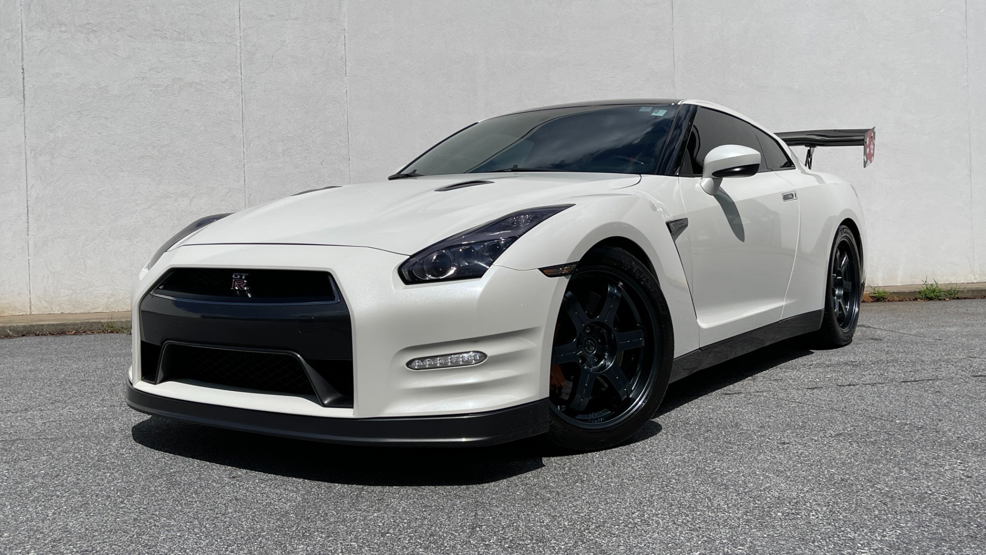 Used 2015 Nissan GT-R BLACK EDITION / APR WING / FULL BOLT ONS / COBB STAGE 2 / ALPHA COOLING / H for sale Sold at Formula Imports in Charlotte NC 28227 42