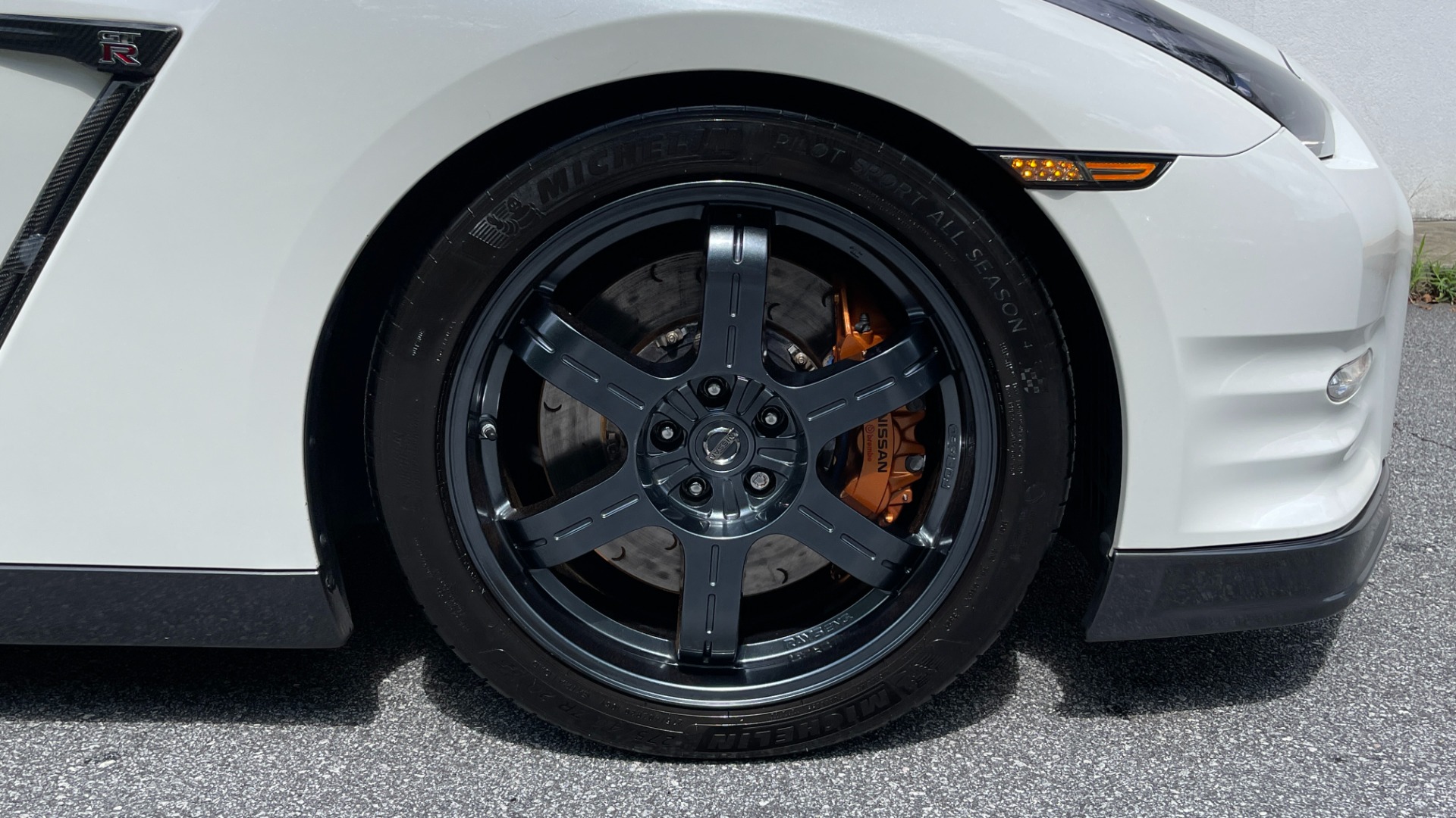 Used 2015 Nissan GT-R BLACK EDITION / APR WING / FULL BOLT ONS / COBB STAGE 2 / ALPHA COOLING / H for sale Sold at Formula Imports in Charlotte NC 28227 51