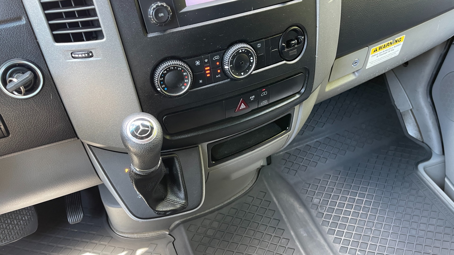 Used 2017 Mercedes-Benz SPRINTER CARGO VAN WORKER / DIESEL / AC / INSULATED / REAR AIR / BACKUP CAMERA / CLOTH SEATS / for sale $16,999 at Formula Imports in Charlotte NC 28227 17