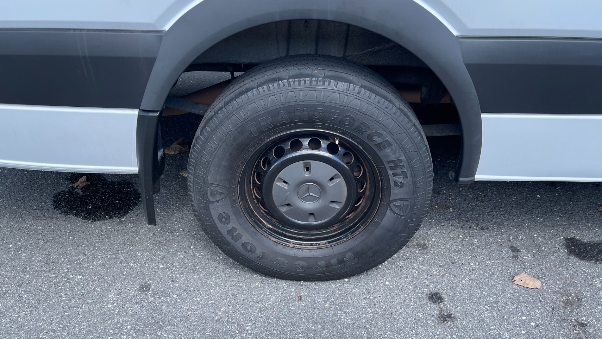 Used 2017 Mercedes-Benz SPRINTER CARGO VAN WORKER / DIESEL / AC / INSULATED / REAR AIR / BACKUP CAMERA / CLOTH SEATS / for sale $16,999 at Formula Imports in Charlotte NC 28227 53