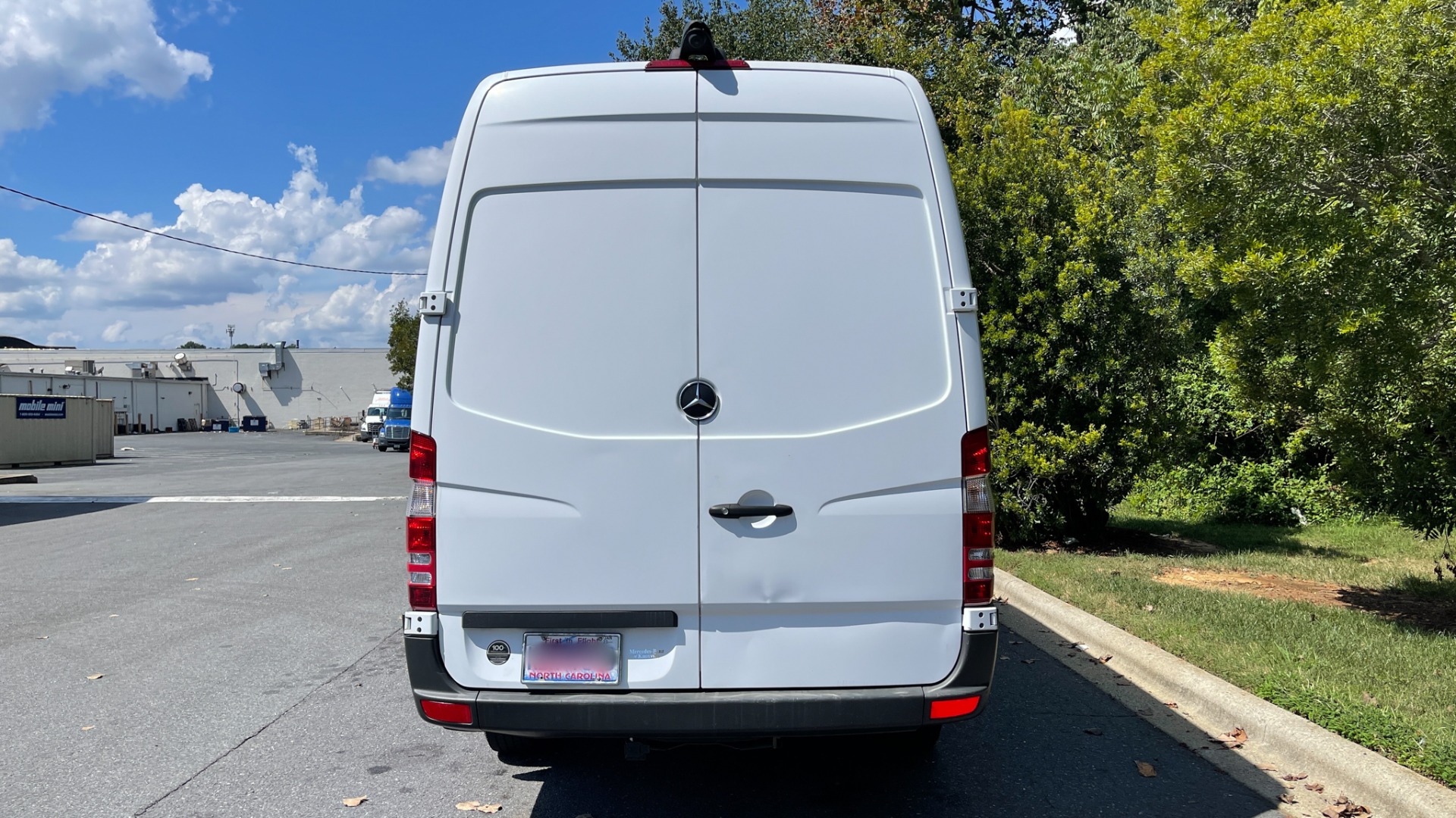 Used 2017 Mercedes-Benz SPRINTER CARGO VAN WORKER / DIESEL / AC / INSULATED / REAR AIR / BACKUP CAMERA / CLOTH SEATS / for sale $16,999 at Formula Imports in Charlotte NC 28227 7