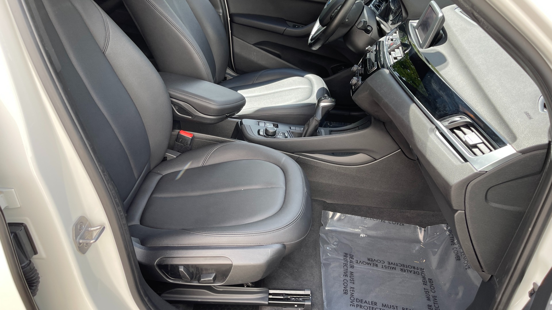 Used 2018 BMW X1 sDrive28i / PARK DISTANCE / BACKUP CAMERA / HEATED SEATS for sale $21,925 at Formula Imports in Charlotte NC 28227 11
