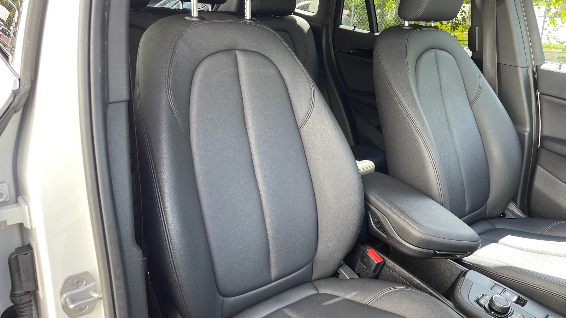 Used 2018 BMW X1 sDrive28i / PARK DISTANCE / BACKUP CAMERA / HEATED SEATS for sale $21,925 at Formula Imports in Charlotte NC 28227 12