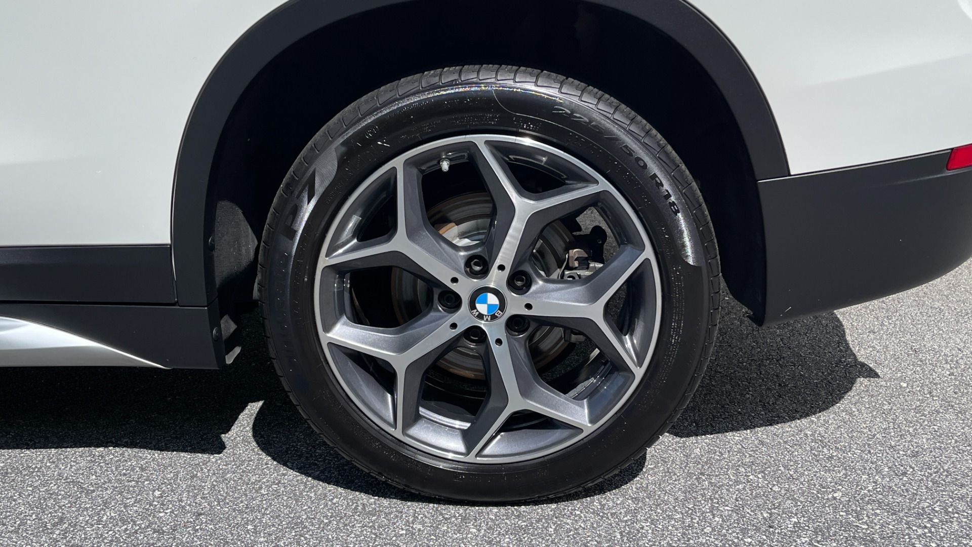 Used 2018 BMW X1 sDrive28i / PARK DISTANCE / BACKUP CAMERA / HEATED SEATS for sale $21,925 at Formula Imports in Charlotte NC 28227 25