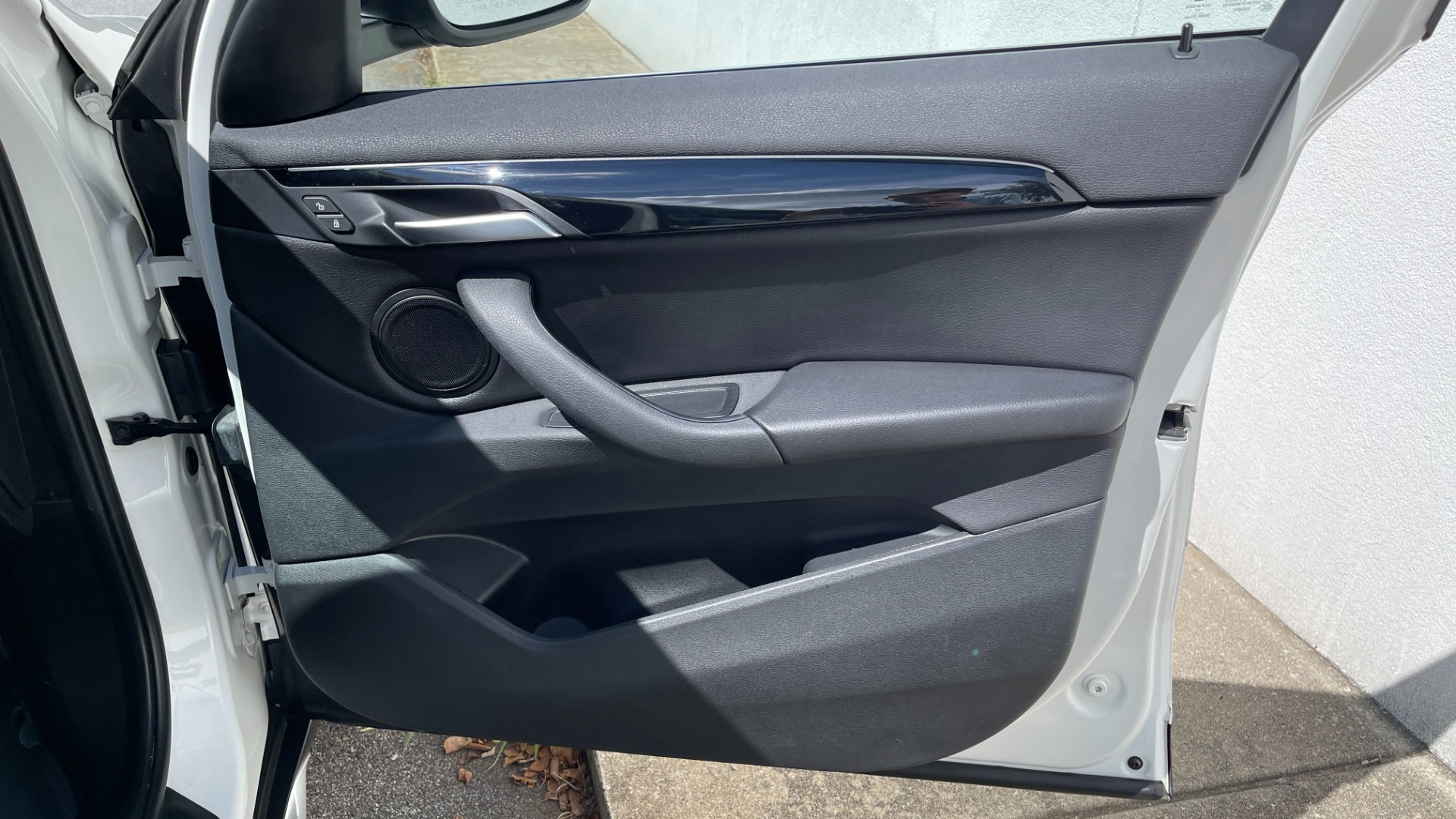 Used 2018 BMW X1 sDrive28i / PARK DISTANCE / BACKUP CAMERA / HEATED SEATS for sale $21,925 at Formula Imports in Charlotte NC 28227 33
