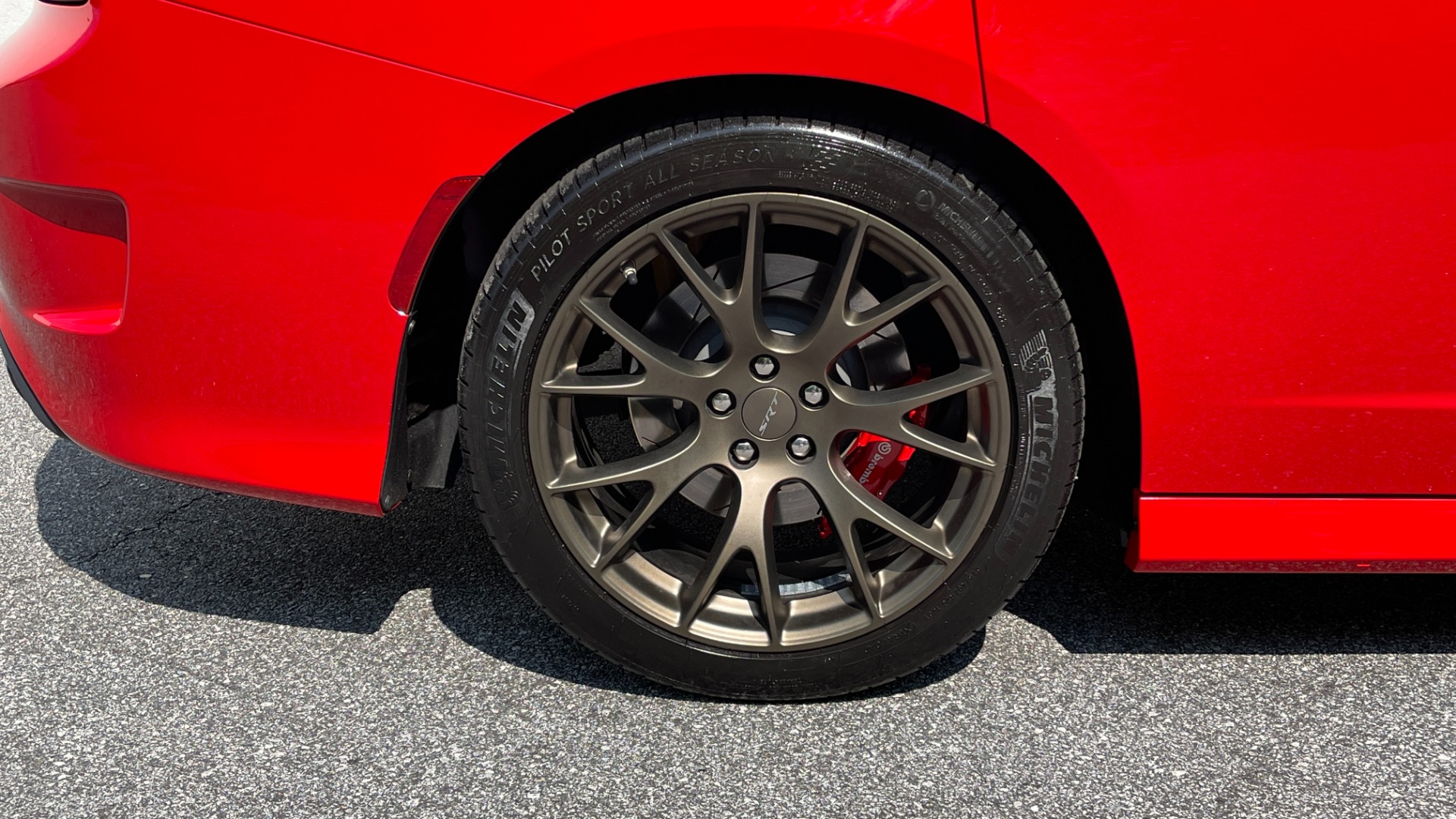 Used 2017 Dodge Charger SRT HELLCAT / HEMI SUPERCHARGED / 20IN WHEELS / SUNROOF / RED SEAT BELTS for sale $63,750 at Formula Imports in Charlotte NC 28227 43