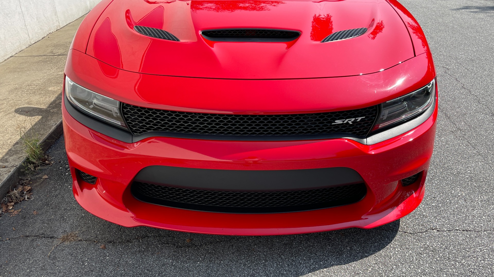 Used 2017 Dodge Charger SRT HELLCAT / HEMI SUPERCHARGED / 20IN WHEELS / SUNROOF / RED SEAT BELTS for sale $63,750 at Formula Imports in Charlotte NC 28227 5
