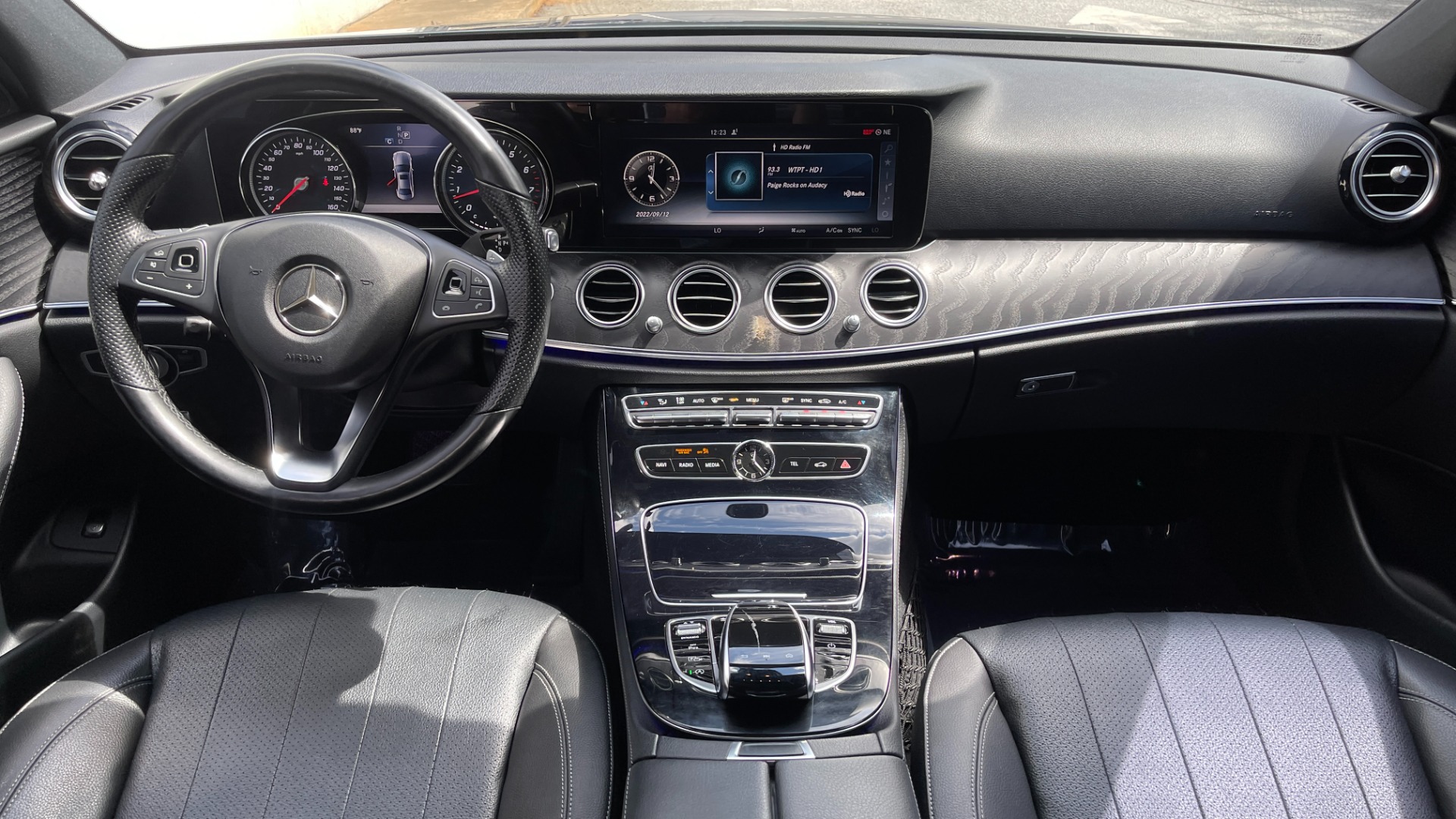 Used 2017 Mercedes-Benz E-Class E300 LUXURY / UPGRADED WHEELS / SPORT WHEEL / PREMIUM 1 / BURMESTER AUDIO for sale Sold at Formula Imports in Charlotte NC 28227 18