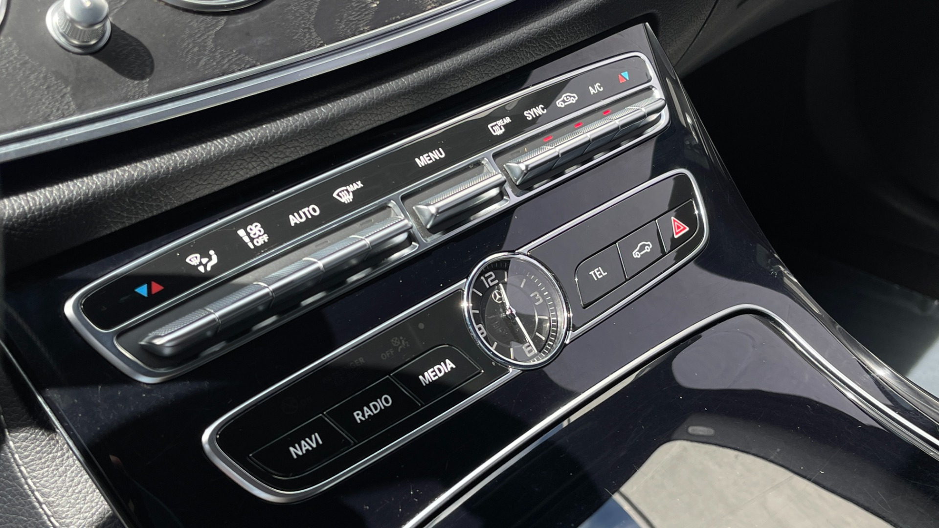 Used 2017 Mercedes-Benz E-Class E300 LUXURY / UPGRADED WHEELS / SPORT WHEEL / PREMIUM 1 / BURMESTER AUDIO for sale Sold at Formula Imports in Charlotte NC 28227 30