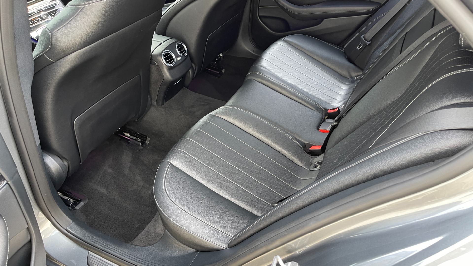 Used 2017 Mercedes-Benz E-Class E300 LUXURY / UPGRADED WHEELS / SPORT WHEEL / PREMIUM 1 / BURMESTER AUDIO for sale Sold at Formula Imports in Charlotte NC 28227 59