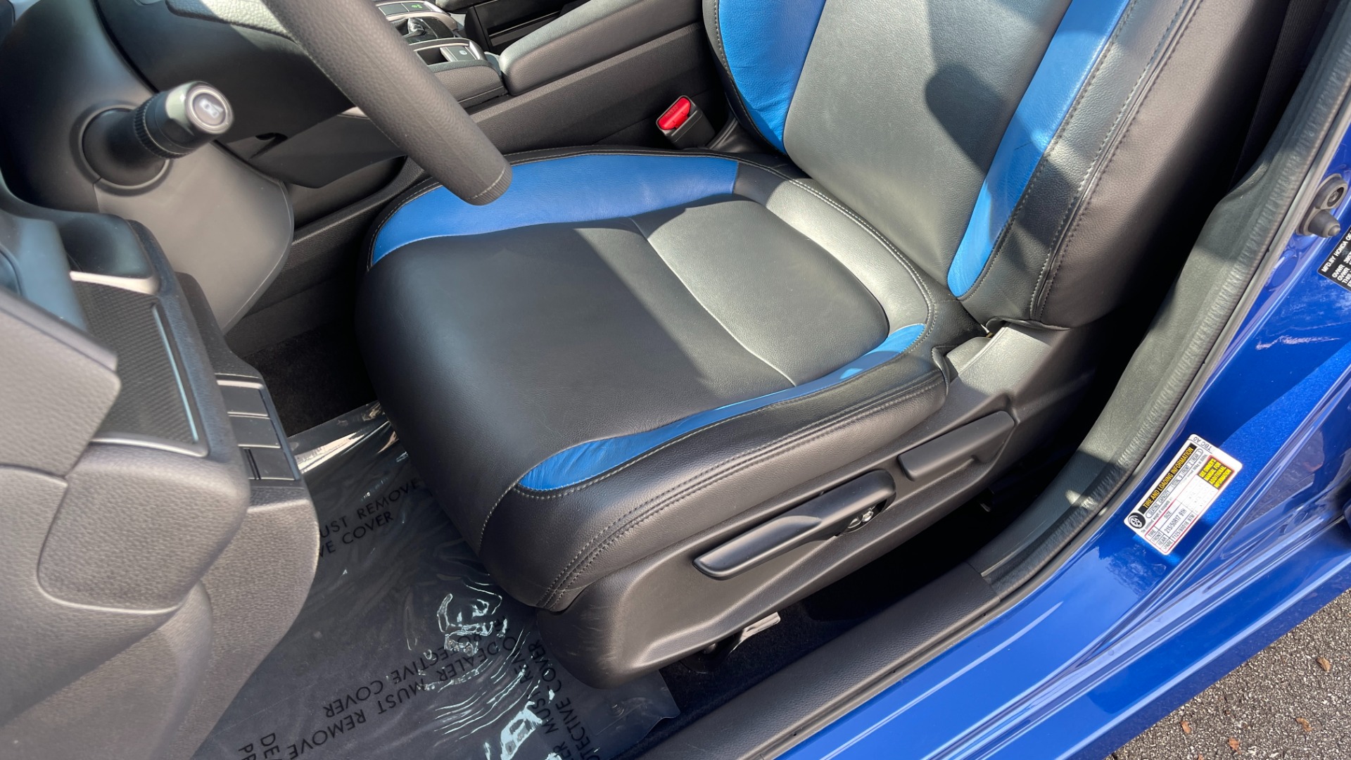 Used 2018 Honda Civic Hatchback EX / LEATHER / BACKUP CAMERA / ALLOY WHEELS for sale Sold at Formula Imports in Charlotte NC 28227 12