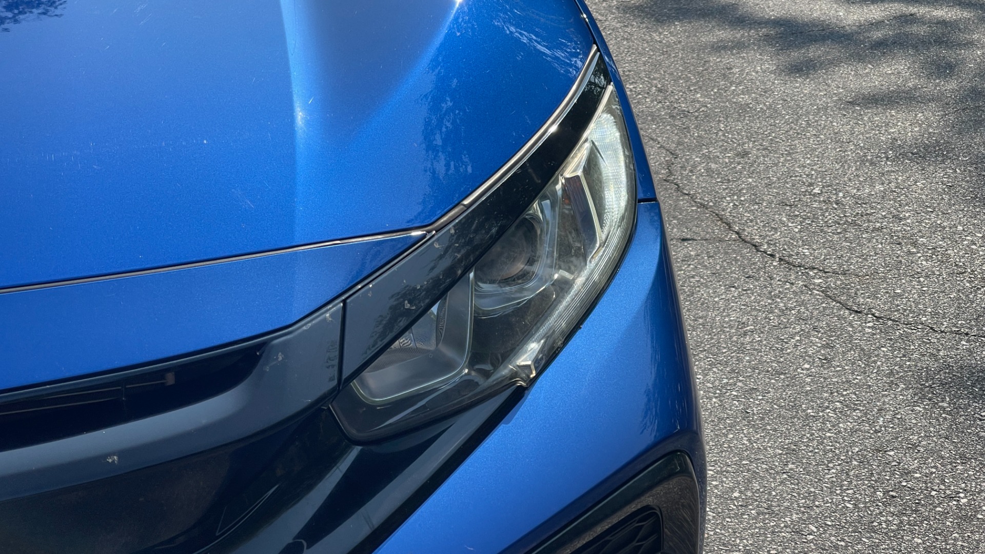 Used 2018 Honda Civic Hatchback EX / LEATHER / BACKUP CAMERA / ALLOY WHEELS for sale Sold at Formula Imports in Charlotte NC 28227 22