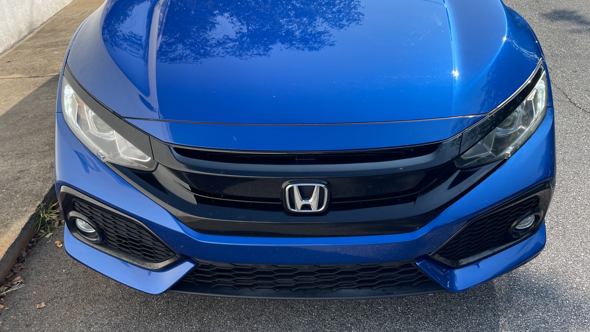 Used 2018 Honda Civic Hatchback EX / LEATHER / BACKUP CAMERA / ALLOY WHEELS for sale Sold at Formula Imports in Charlotte NC 28227 8