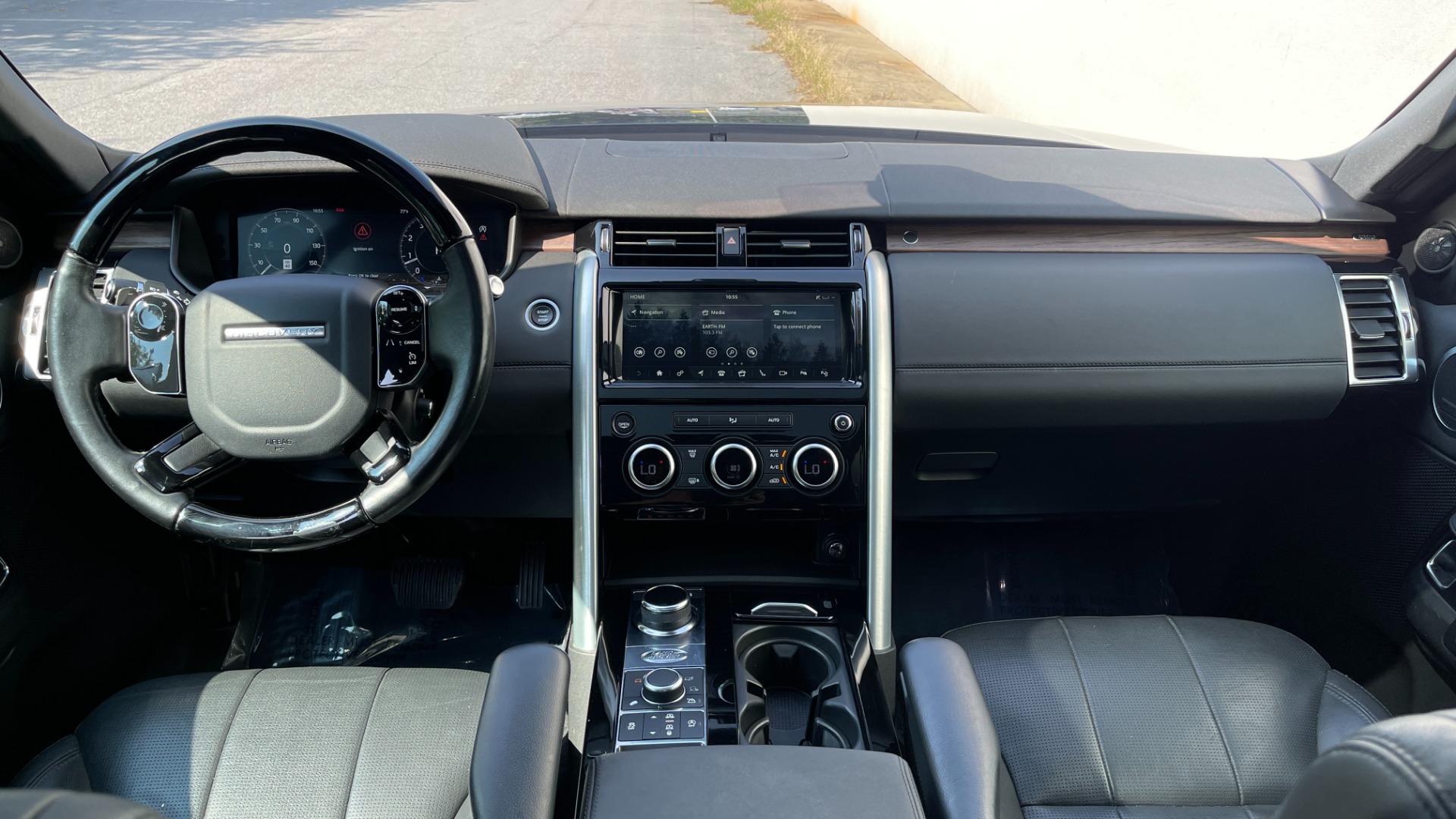 Used 2019 Land Rover Discovery HSE / SEVEN SEAT / DYNAMIC PACKAGE / 21IN WHEELS / REMOTE SEAT PACKAGE for sale $36,500 at Formula Imports in Charlotte NC 28227 14
