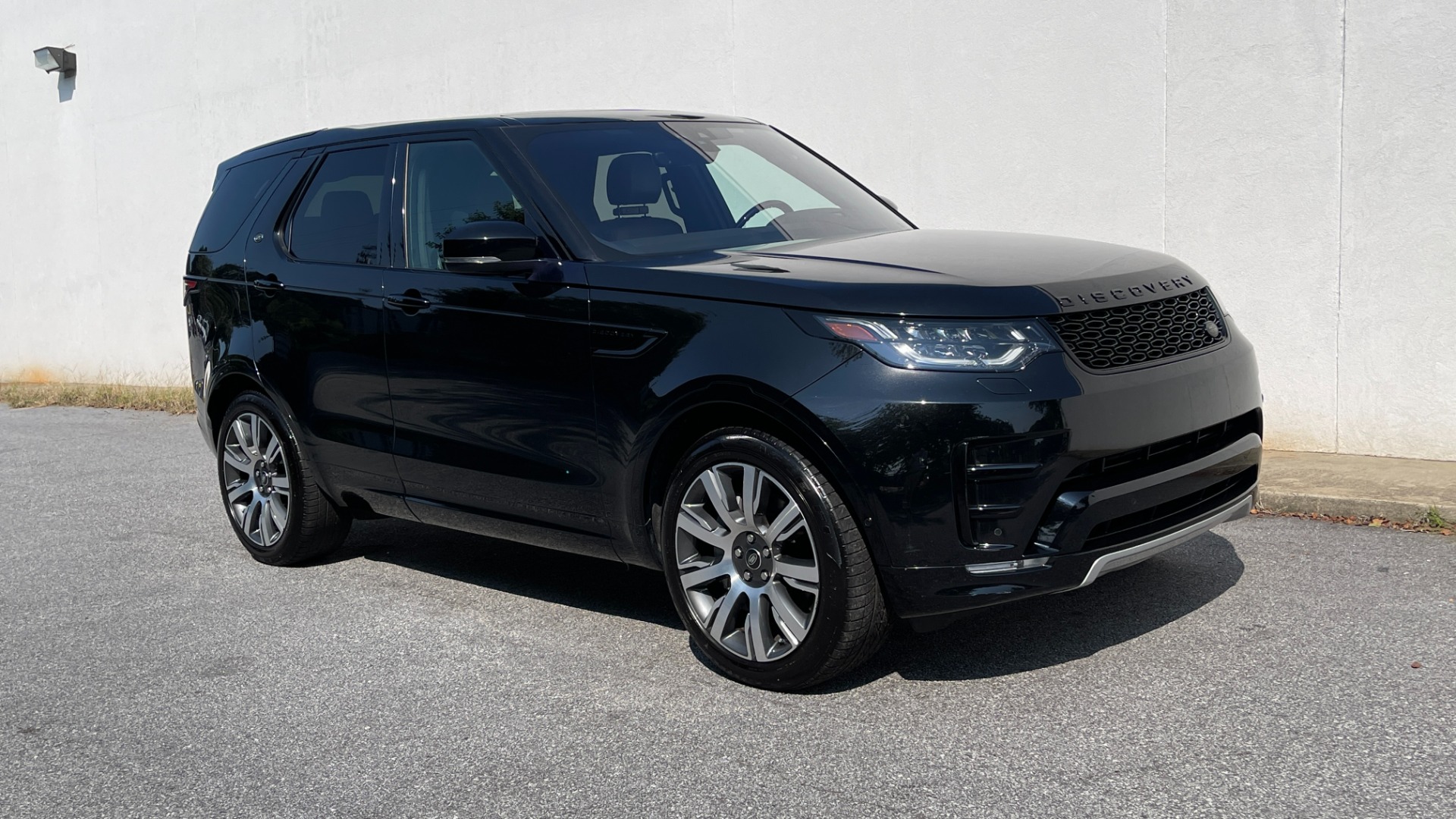 Used 2019 Land Rover Discovery HSE / SEVEN SEAT / DYNAMIC PACKAGE / 21IN WHEELS / REMOTE SEAT PACKAGE for sale Sold at Formula Imports in Charlotte NC 28227 2