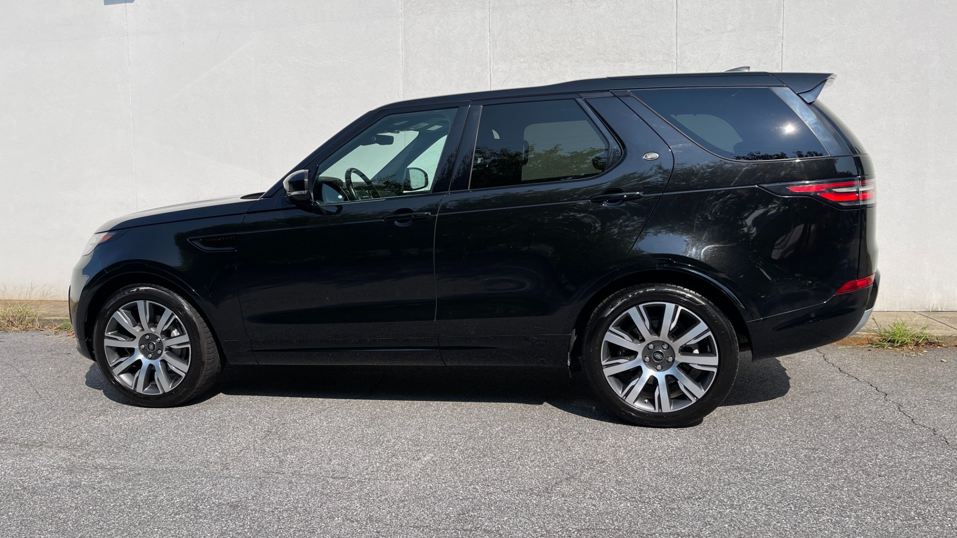 Used 2019 Land Rover Discovery HSE / SEVEN SEAT / DYNAMIC PACKAGE / 21IN WHEELS / REMOTE SEAT PACKAGE for sale $36,500 at Formula Imports in Charlotte NC 28227 9