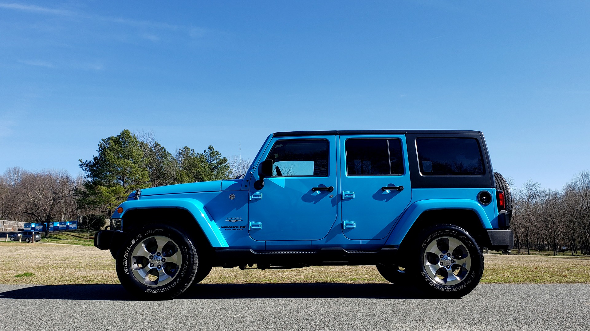 Used 2017 Jeep WRANGLER UNLIMITED SAHARA 4X4 / FREEDOM TOP / V6 / AUTO / A/C for sale Sold at Formula Imports in Charlotte NC 28227 3