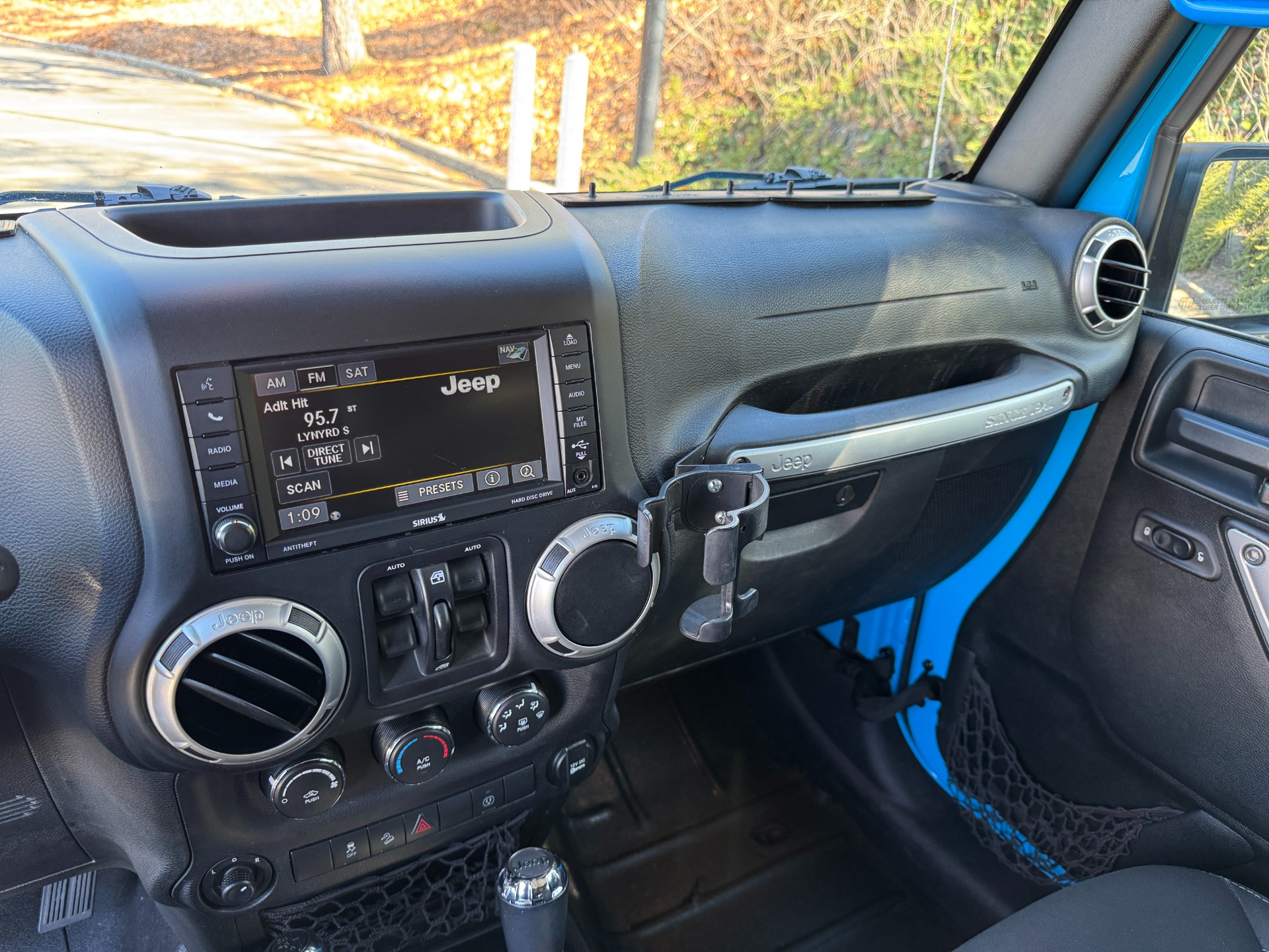 Used 2017 Jeep WRANGLER UNLIMITED SAHARA 4X4 / FREEDOM TOP / V6 / AUTO / A/C for sale Sold at Formula Imports in Charlotte NC 28227 30
