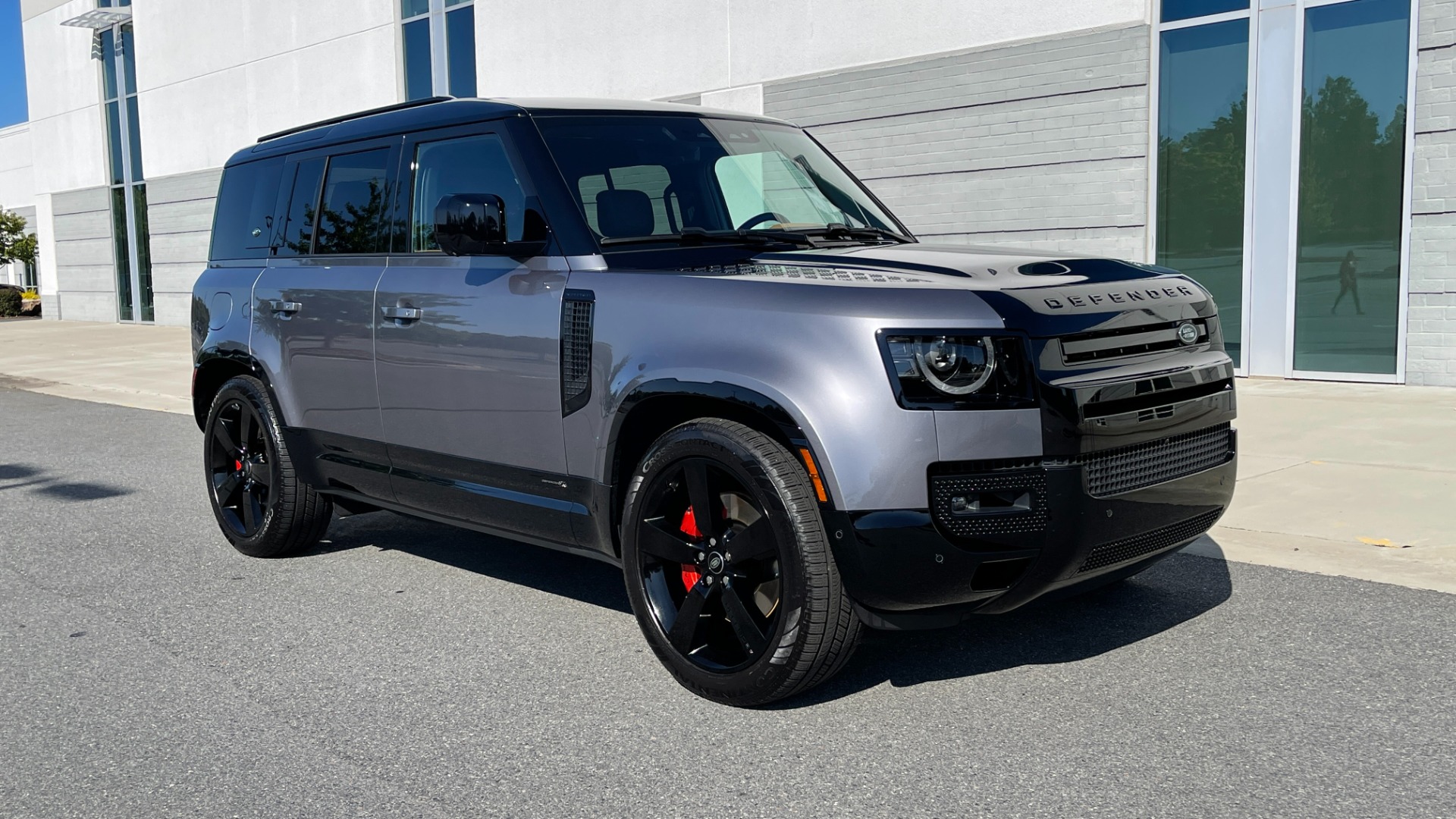 Used 2023 Land Rover Defender X / BLACK EXTERIOR PACKAGE / 22IN WHEELS / HITCH / LEATHER for sale Sold at Formula Imports in Charlotte NC 28227 2