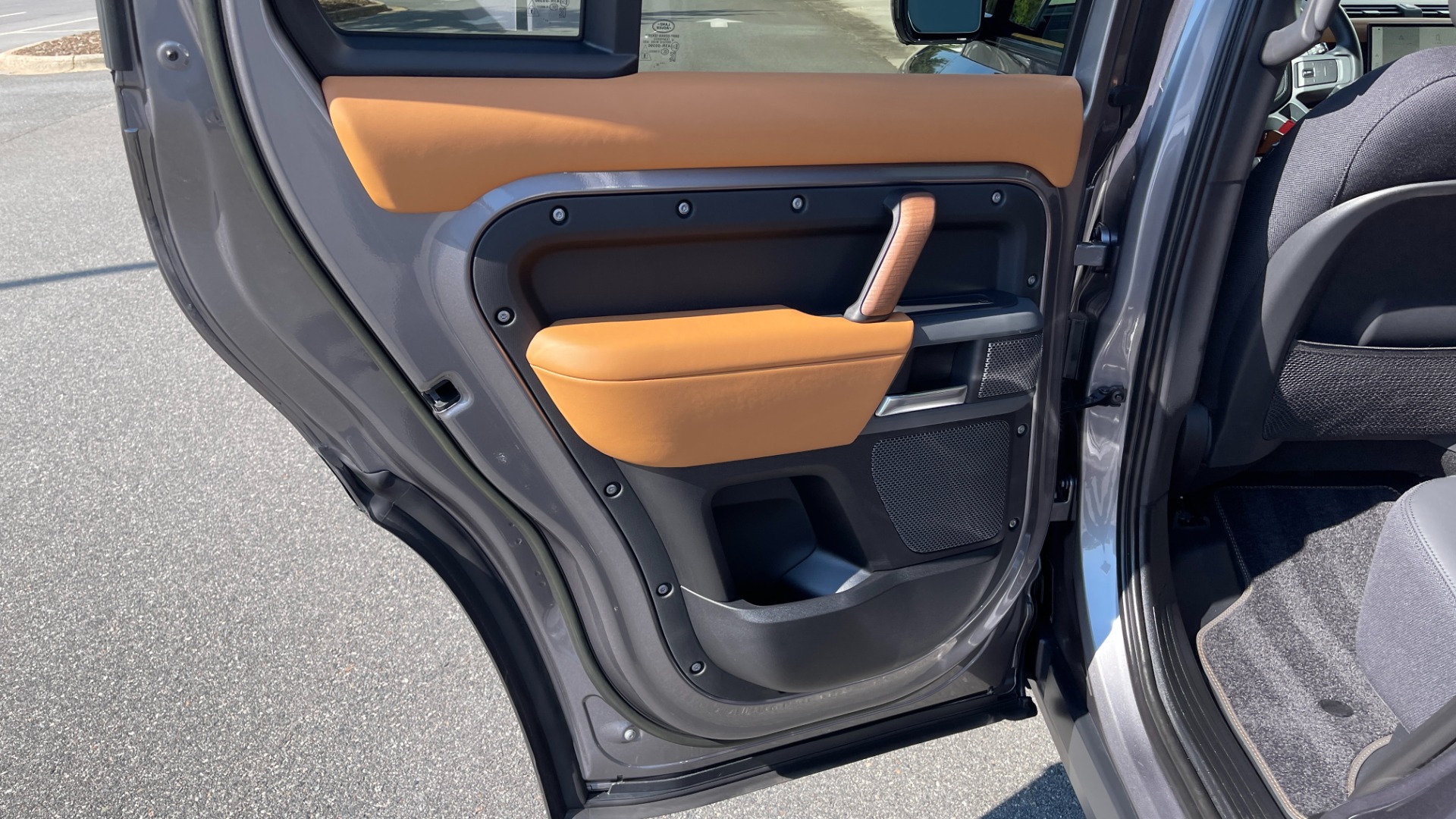 Used 2023 Land Rover Defender X / BLACK EXTERIOR PACKAGE / 22IN WHEELS / HITCH / LEATHER for sale Sold at Formula Imports in Charlotte NC 28227 26