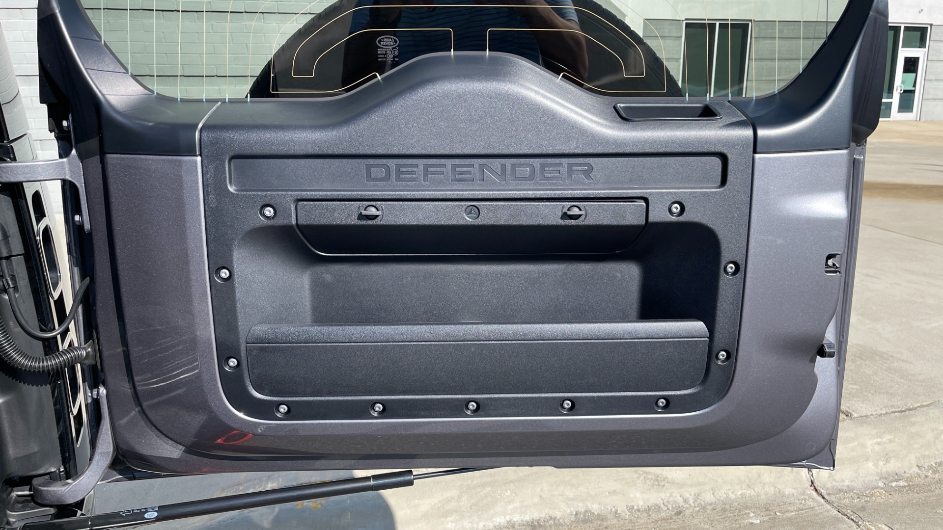 Used 2023 Land Rover Defender X / BLACK EXTERIOR PACKAGE / 22IN WHEELS / HITCH / LEATHER for sale Sold at Formula Imports in Charlotte NC 28227 37