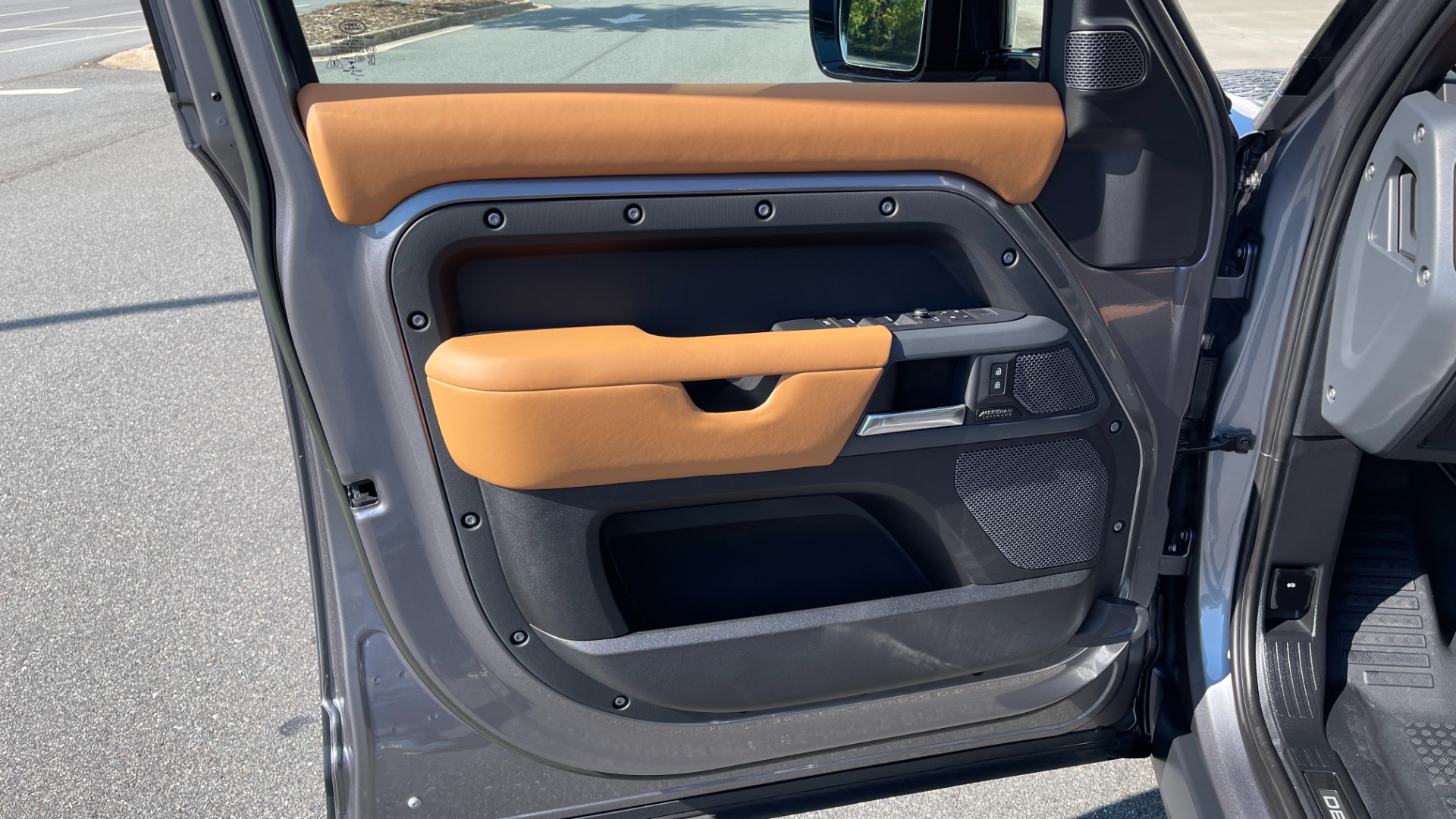 Used 2023 Land Rover Defender X / BLACK EXTERIOR PACKAGE / 22IN WHEELS / HITCH / LEATHER for sale Sold at Formula Imports in Charlotte NC 28227 42