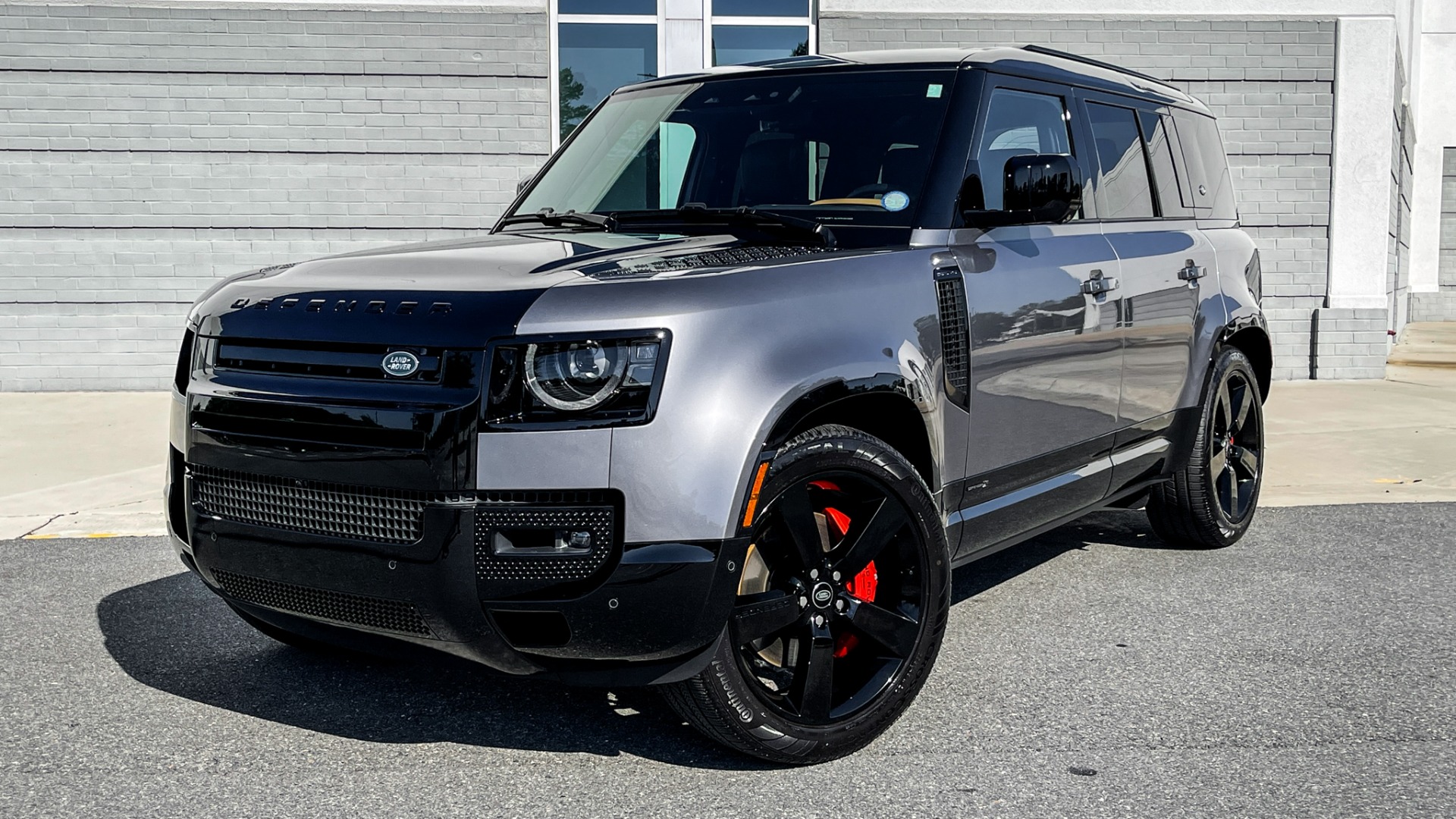 Used 2023 Land Rover Defender X / BLACK EXTERIOR PACKAGE / 22IN WHEELS / HITCH / LEATHER for sale Sold at Formula Imports in Charlotte NC 28227 1