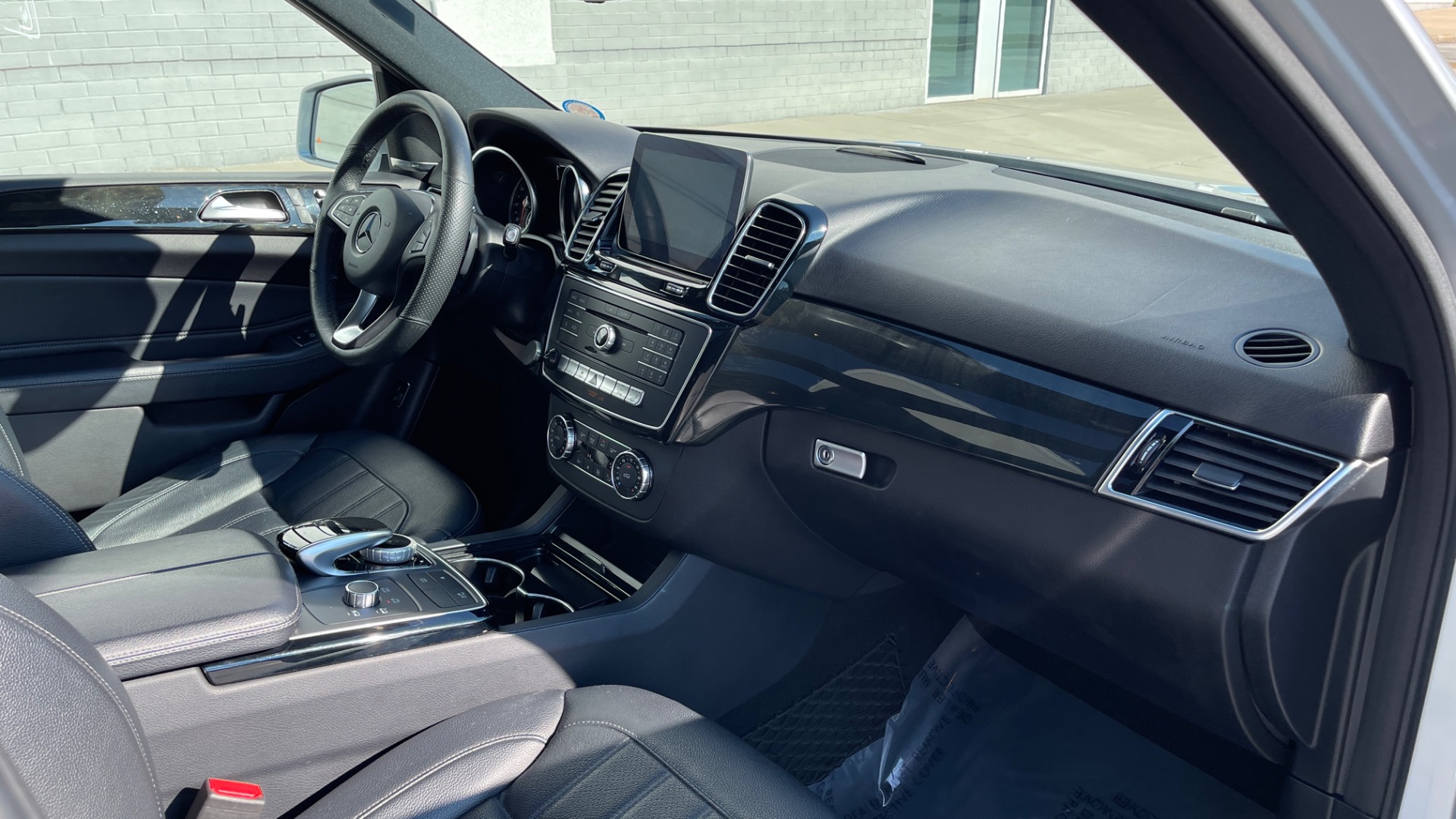 Used 2018 Mercedes-Benz GLE GLE 350 / PREMIUM / PANORAMIC SUNROOF / PREMIUM SOUND / 4MATIC for sale Sold at Formula Imports in Charlotte NC 28227 14