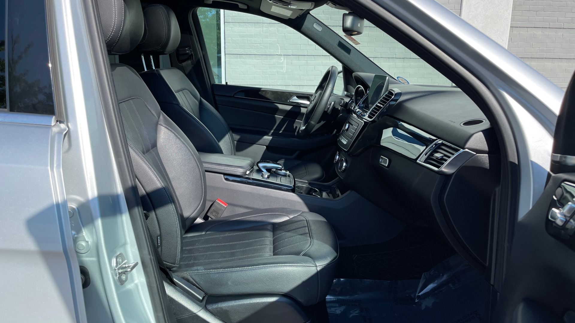 Used 2018 Mercedes-Benz GLE GLE 350 / PREMIUM / PANORAMIC SUNROOF / PREMIUM SOUND / 4MATIC for sale Sold at Formula Imports in Charlotte NC 28227 15
