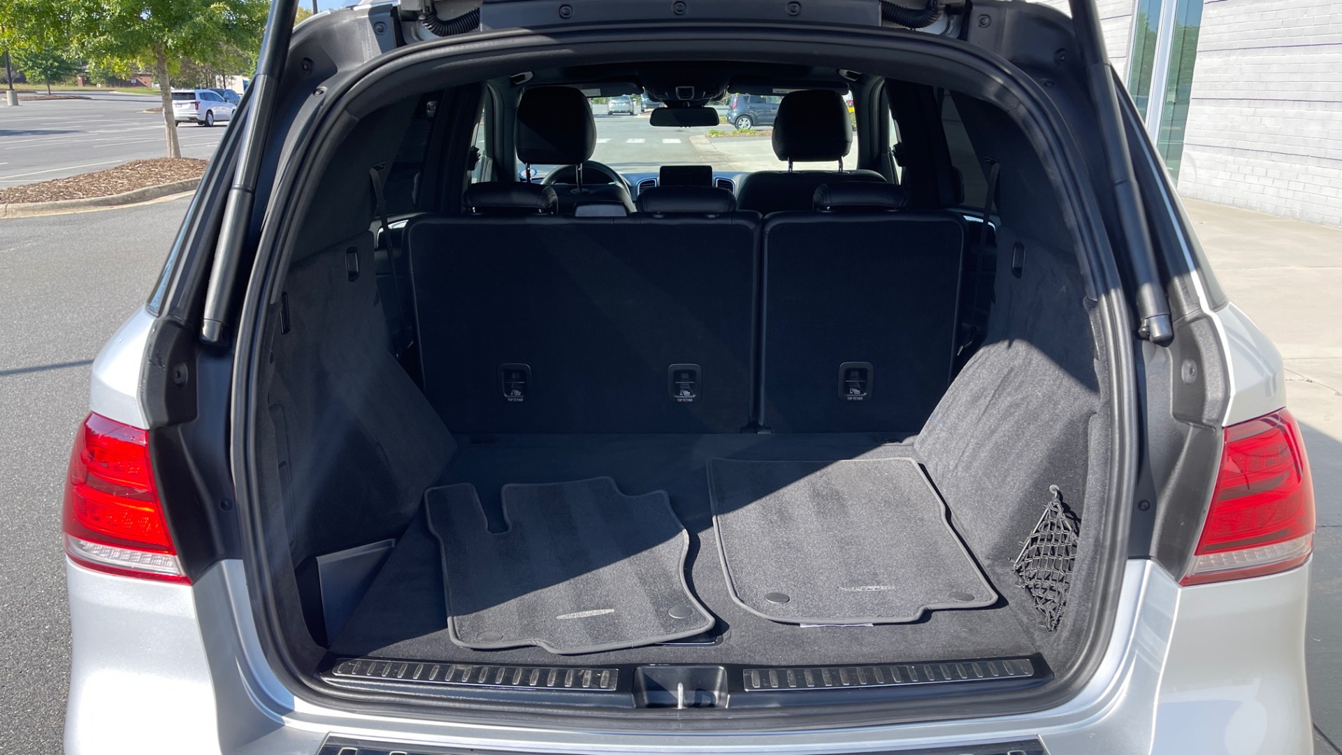 Used 2018 Mercedes-Benz GLE GLE 350 / PREMIUM / PANORAMIC SUNROOF / PREMIUM SOUND / 4MATIC for sale Sold at Formula Imports in Charlotte NC 28227 29