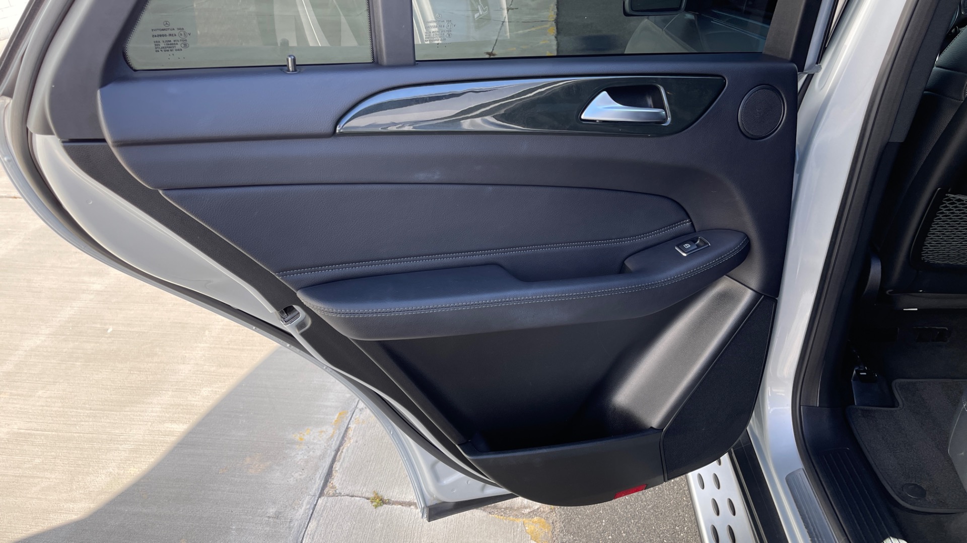 Used 2018 Mercedes-Benz GLE GLE 350 / PREMIUM / PANORAMIC SUNROOF / PREMIUM SOUND / 4MATIC for sale Sold at Formula Imports in Charlotte NC 28227 36