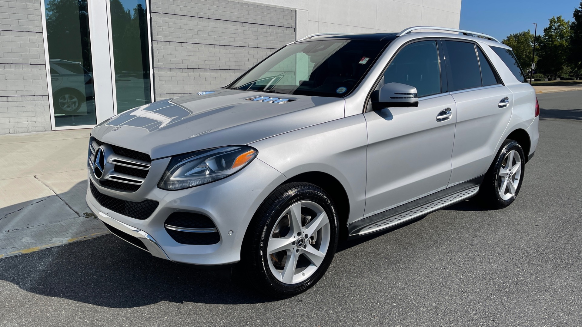 Used 2018 Mercedes-Benz GLE GLE 350 / PREMIUM / PANORAMIC SUNROOF / PREMIUM SOUND / 4MATIC for sale $34,999 at Formula Imports in Charlotte NC 28227 4