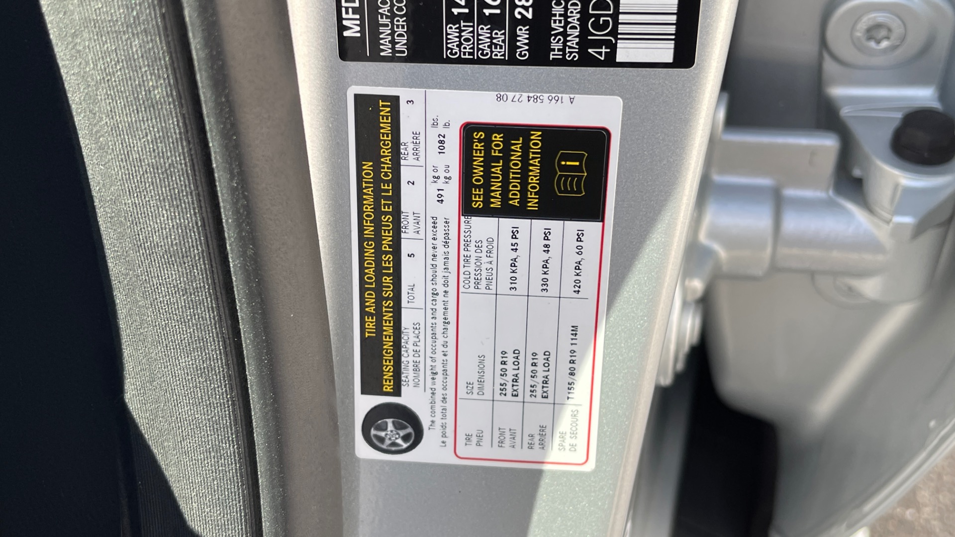 Used 2018 Mercedes-Benz GLE GLE 350 / PREMIUM / PANORAMIC SUNROOF / PREMIUM SOUND / 4MATIC for sale $34,999 at Formula Imports in Charlotte NC 28227 49