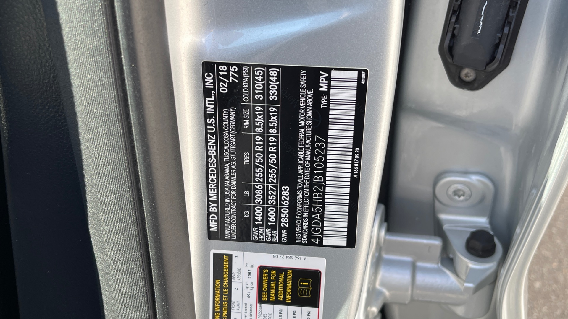 Used 2018 Mercedes-Benz GLE GLE 350 / PREMIUM / PANORAMIC SUNROOF / PREMIUM SOUND / 4MATIC for sale $34,999 at Formula Imports in Charlotte NC 28227 50