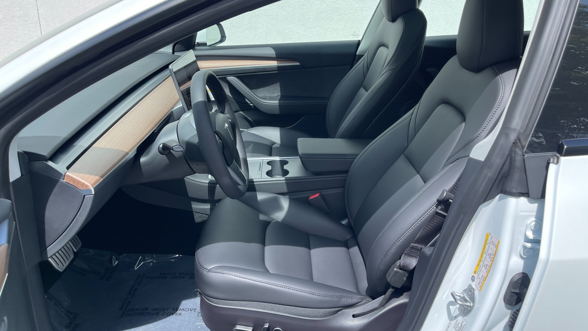 Used 2022 Tesla Model 3 PERFORMANCE UPGRADE / AUTOPILOT / HEAT PACKAGE / CARBON FIBER for sale $61,998 at Formula Imports in Charlotte NC 28227 11