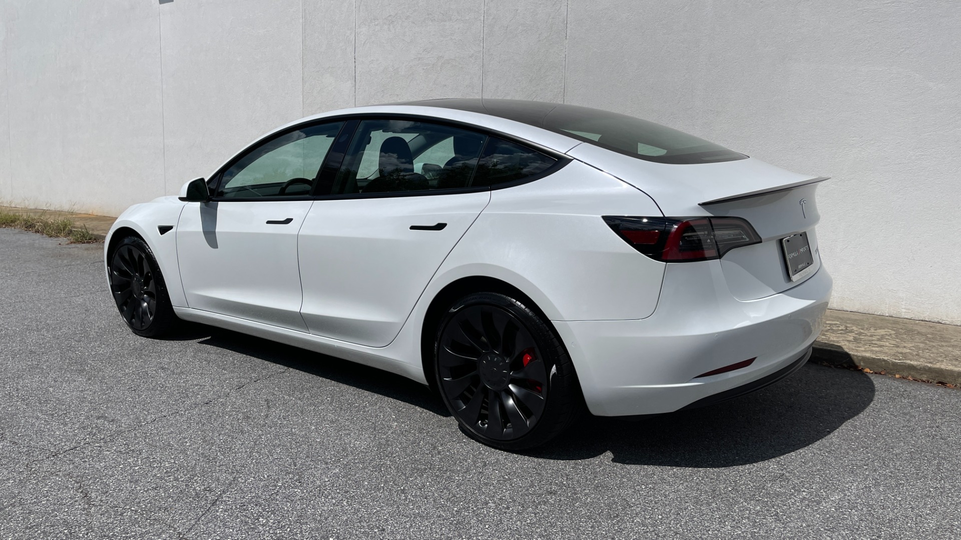 Used 2022 Tesla Model 3 PERFORMANCE UPGRADE / AUTOPILOT / HEAT PACKAGE / CARBON FIBER for sale $61,998 at Formula Imports in Charlotte NC 28227 7