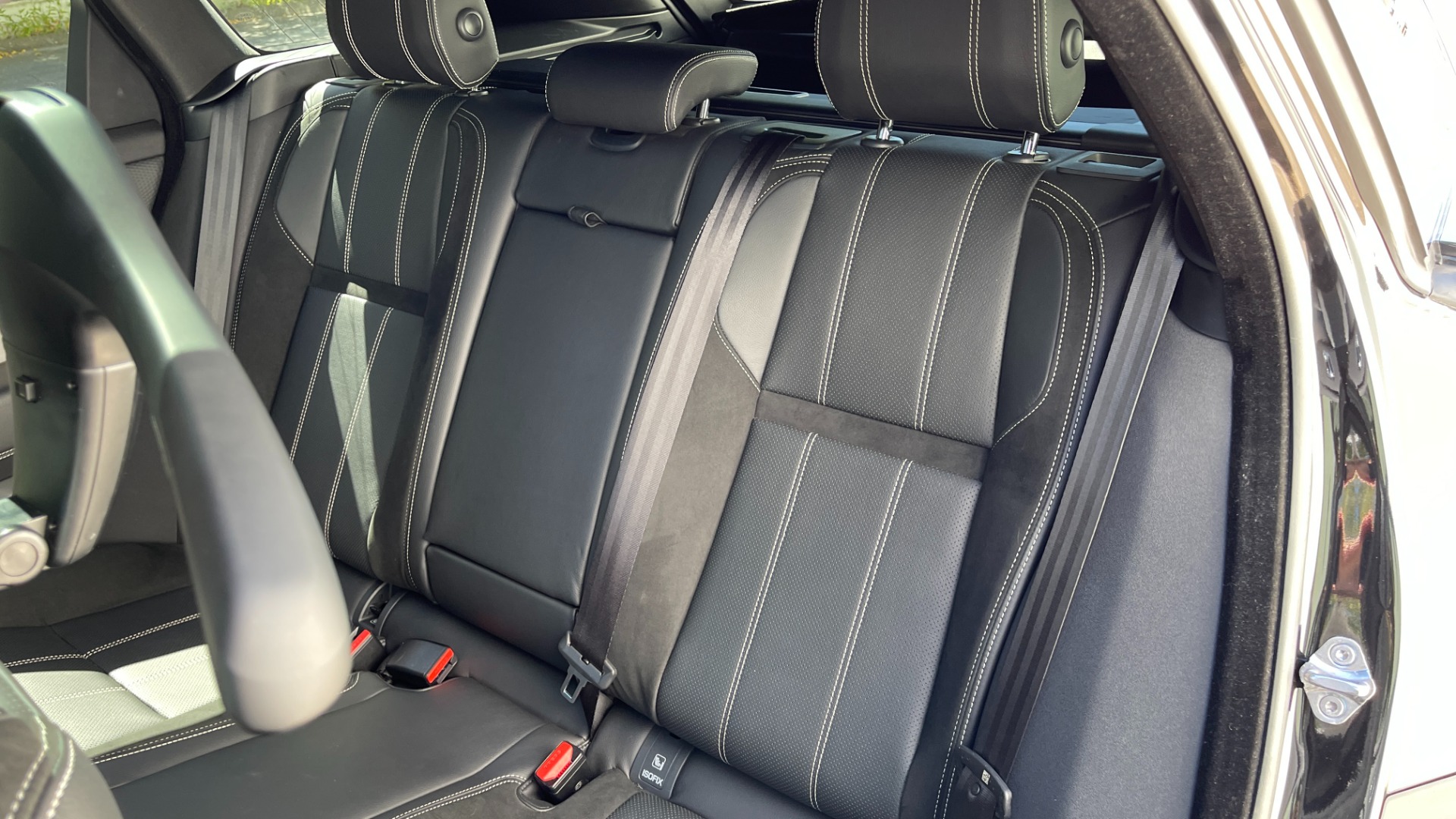 Used 2018 Land Rover Range Rover Velar R-Dynamic SE / POWER PRO / HEATED SEATS / REAR CONVENIENCE for sale Sold at Formula Imports in Charlotte NC 28227 10