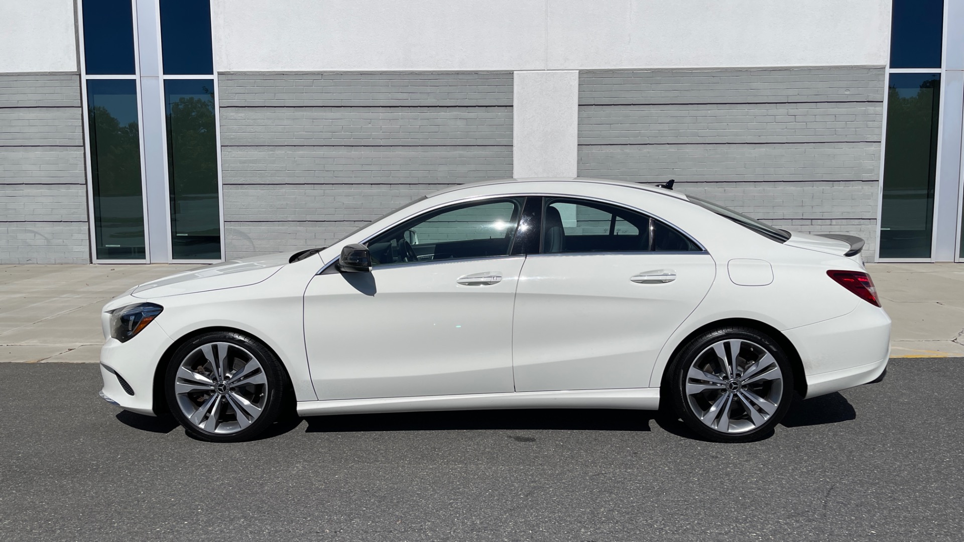 Used 2018 Mercedes-Benz CLA CLA 250 / PREMIUM / CARBON FIBER / AMBIENT LIGHTING / SMARTPHONE INTEGRATIO for sale Sold at Formula Imports in Charlotte NC 28227 3