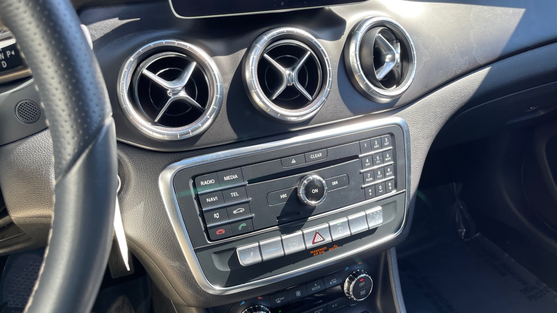 Used 2018 Mercedes-Benz CLA CLA 250 / PREMIUM / CARBON FIBER / AMBIENT LIGHTING / SMARTPHONE INTEGRATIO for sale Sold at Formula Imports in Charlotte NC 28227 34