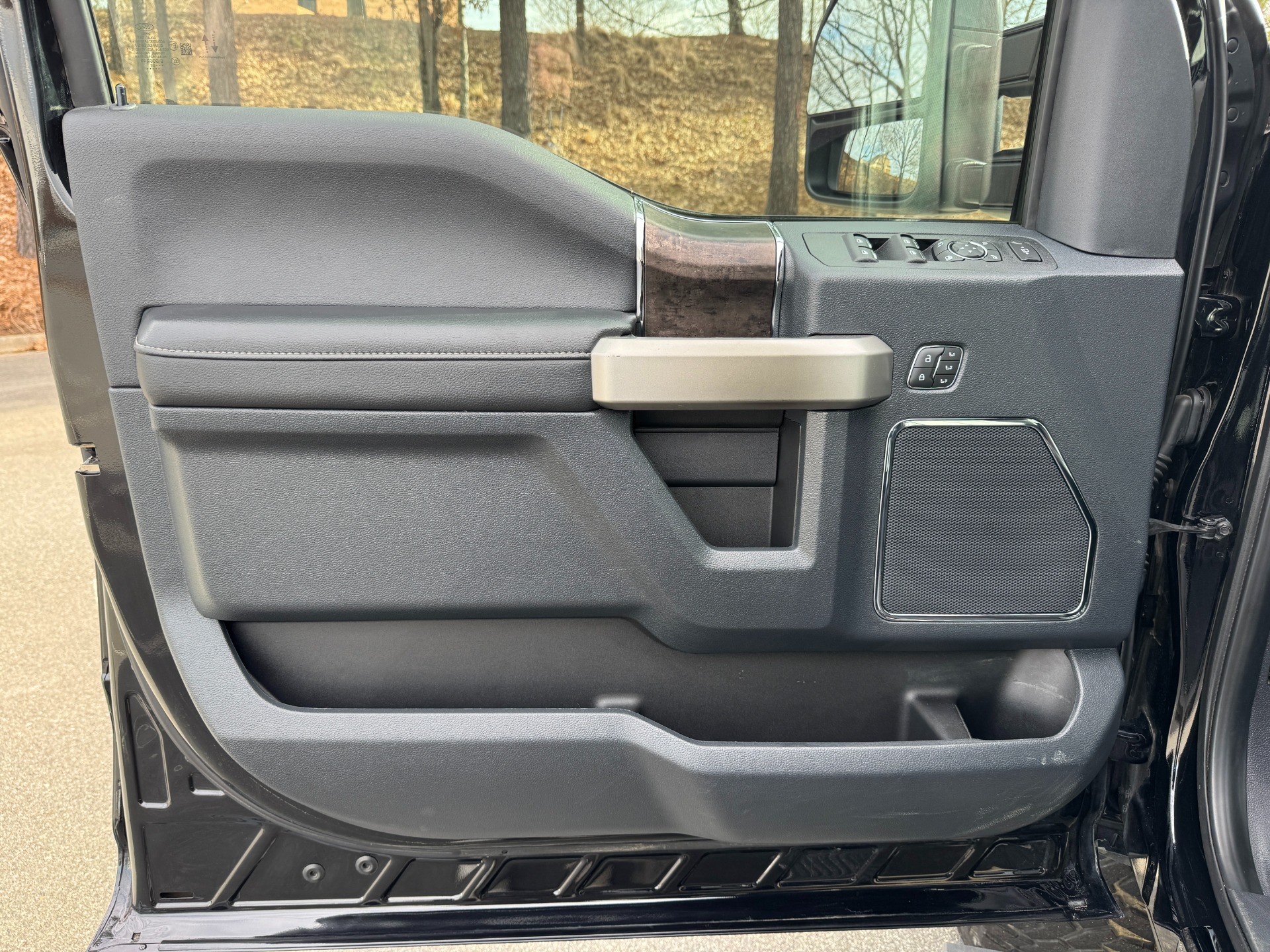 Used 2022 Ford Super Duty F-250 SRW Lariat LARIAT for sale Sold at Formula Imports in Charlotte NC 28227 26