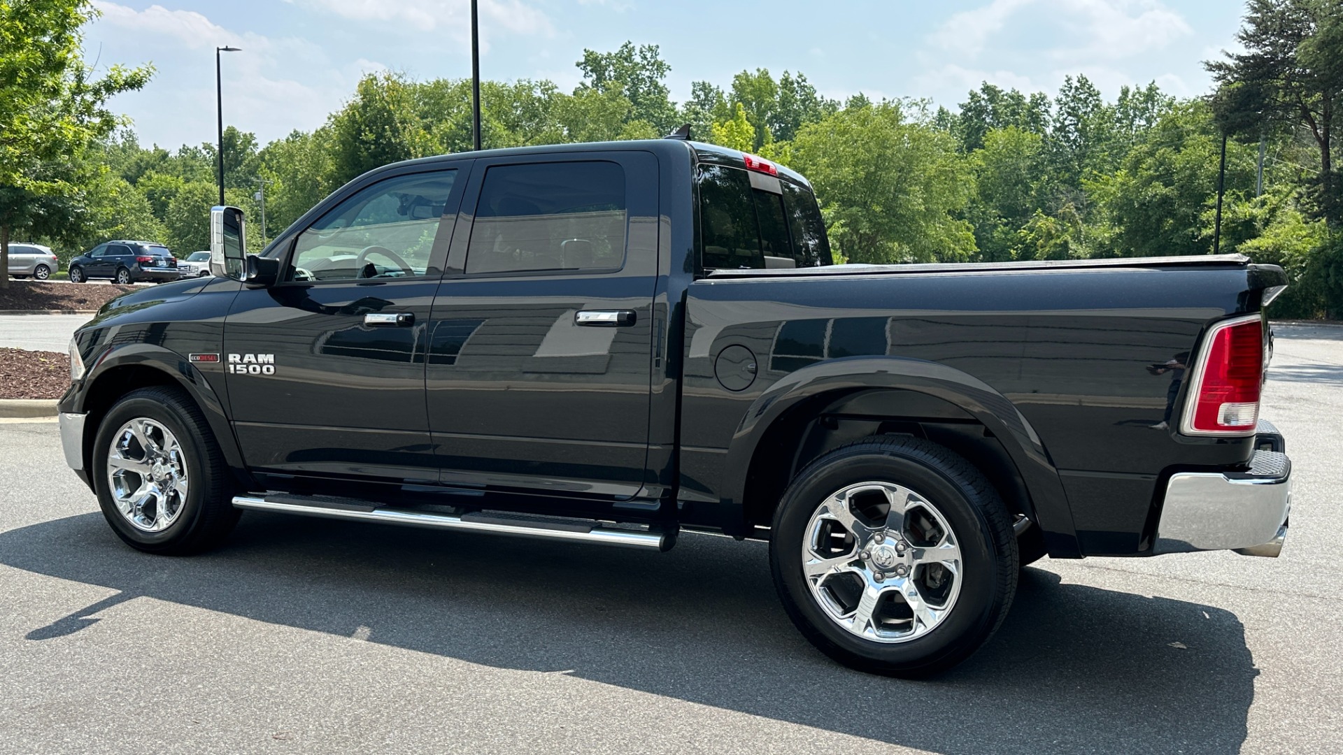 Used 2015 Ram 1500 LARAMIE / LEATHER / ECODIESEL V6 / SUNROOF / REMOTE START / CONVENIENCE PKG for sale Sold at Formula Imports in Charlotte NC 28227 3