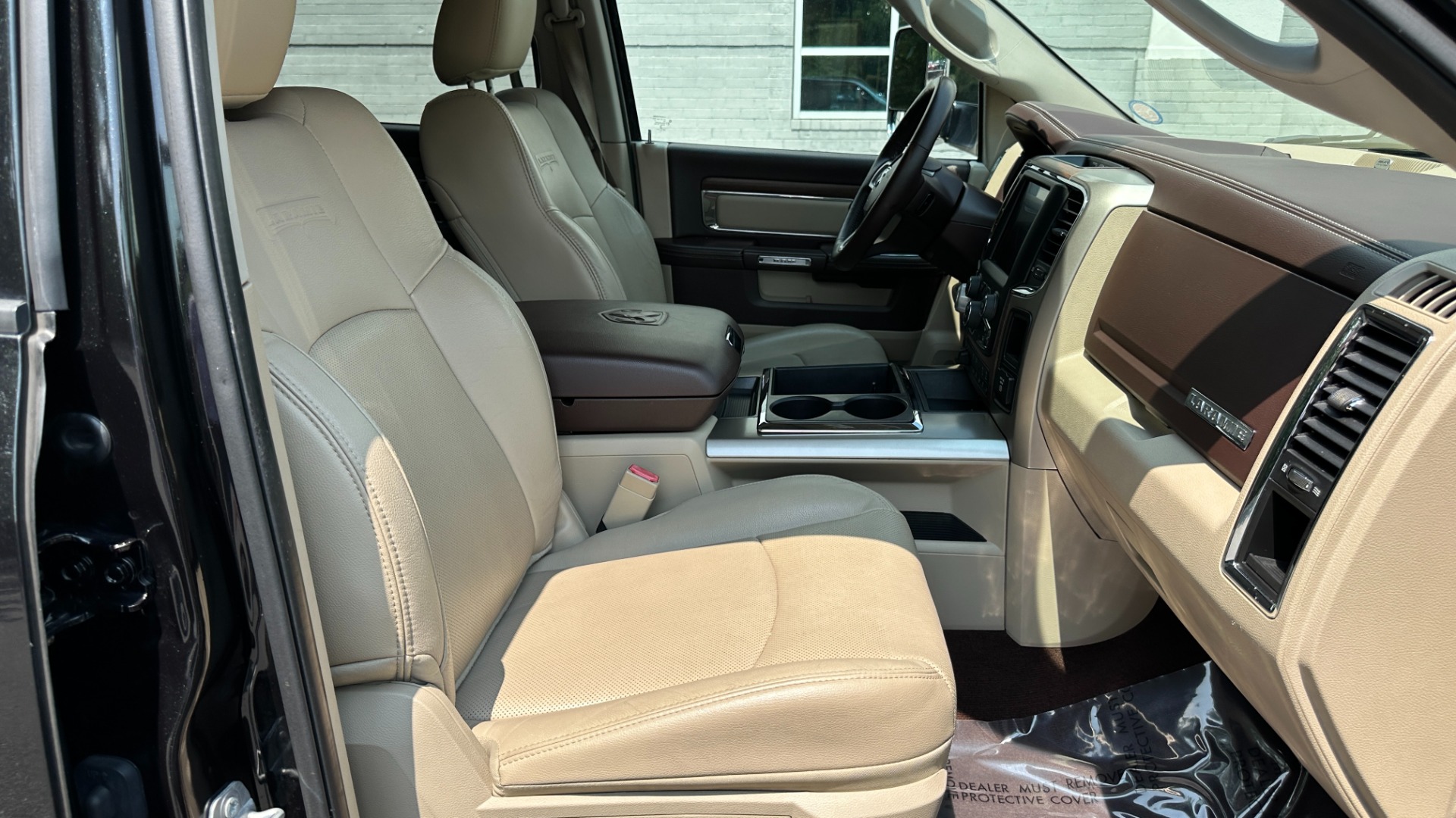 Used 2015 Ram 1500 LARAMIE / LEATHER / ECODIESEL V6 / SUNROOF / REMOTE START / CONVENIENCE PKG for sale Sold at Formula Imports in Charlotte NC 28227 35